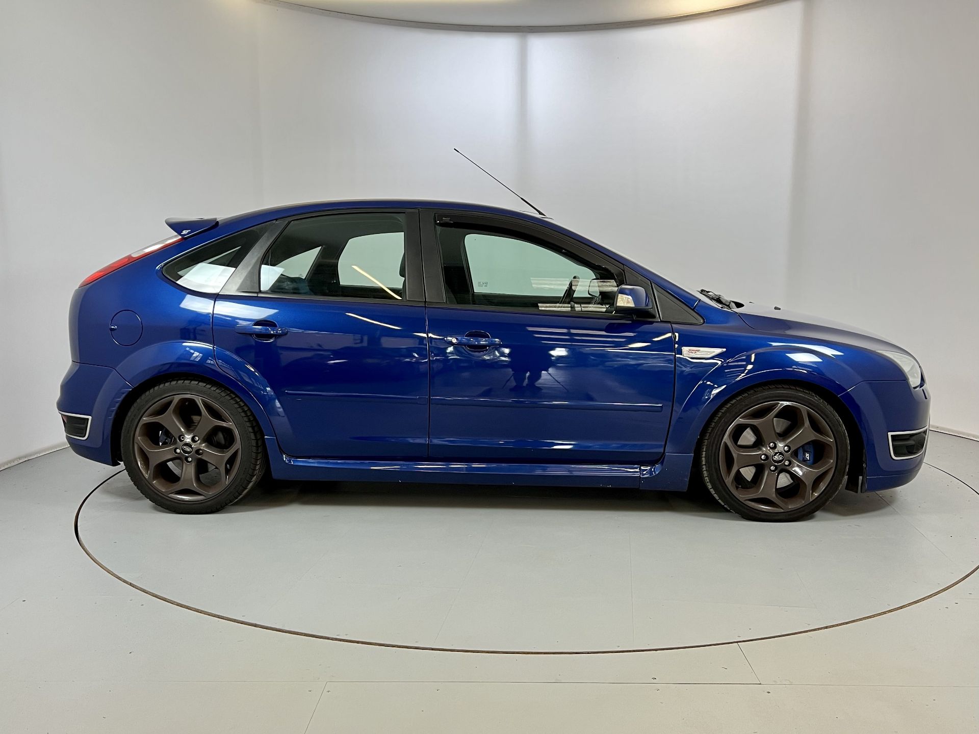 Ford Focus ST - Image 11 of 35