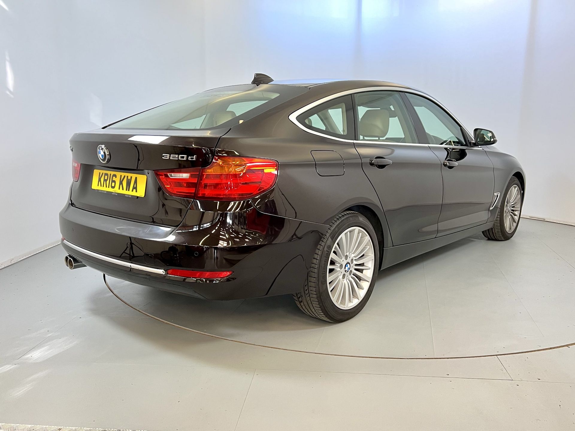 BMW 320D GT - Image 9 of 34