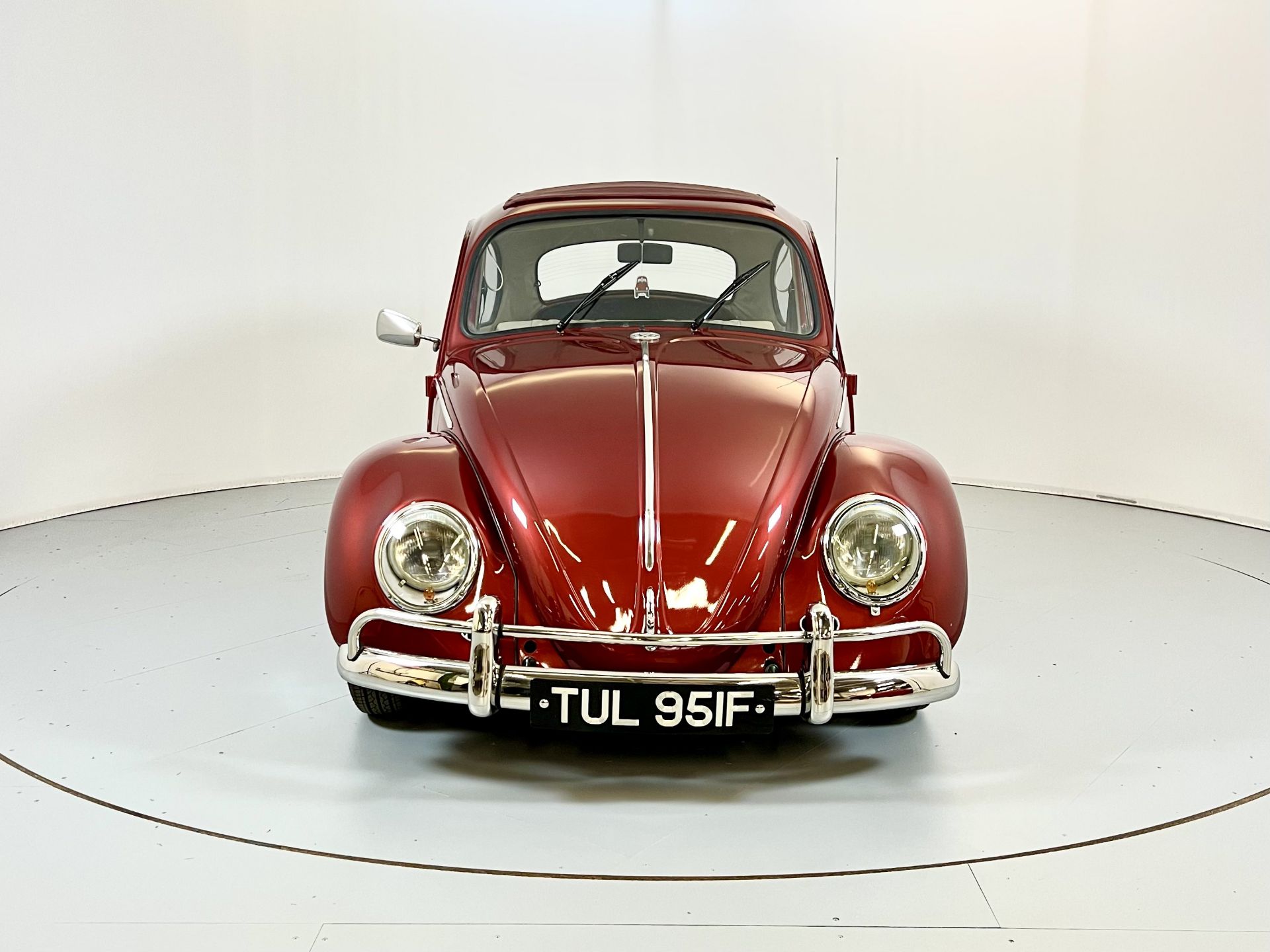Volkswagen Beetle - Image 2 of 29