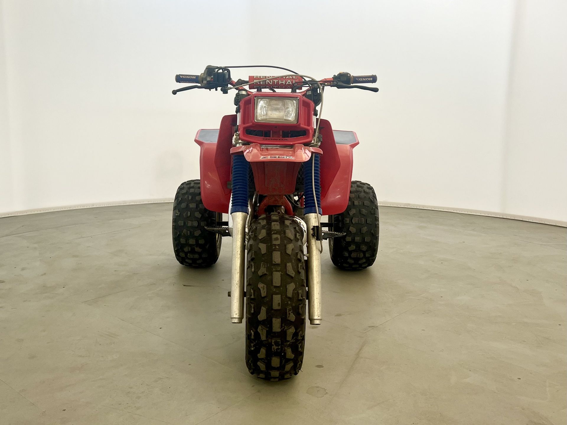 Honda ATC250R - Image 2 of 27