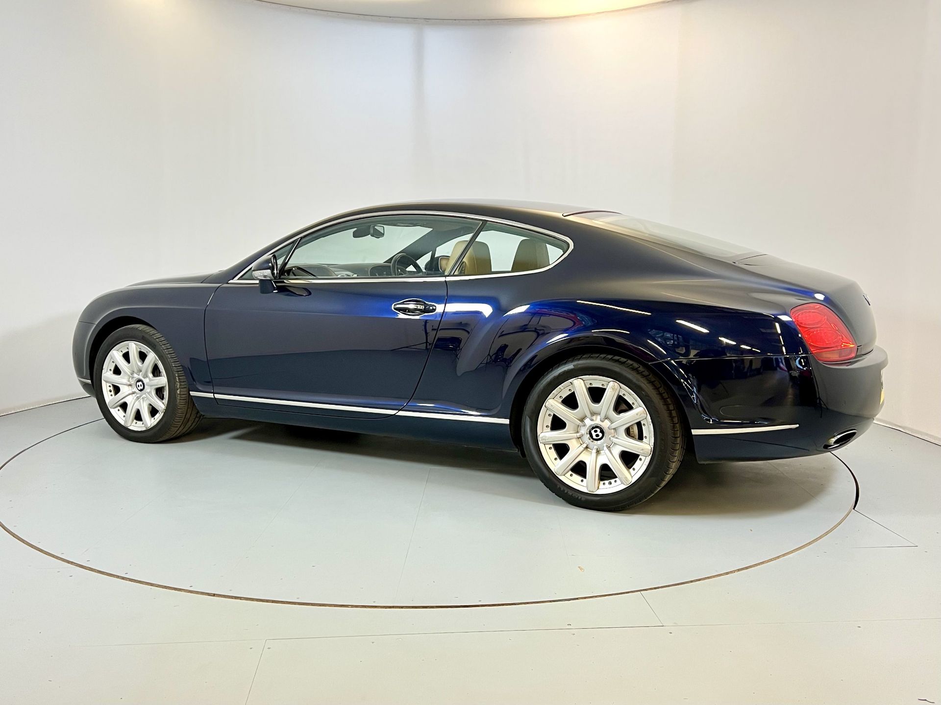 Bentley Continental GT - Image 6 of 29