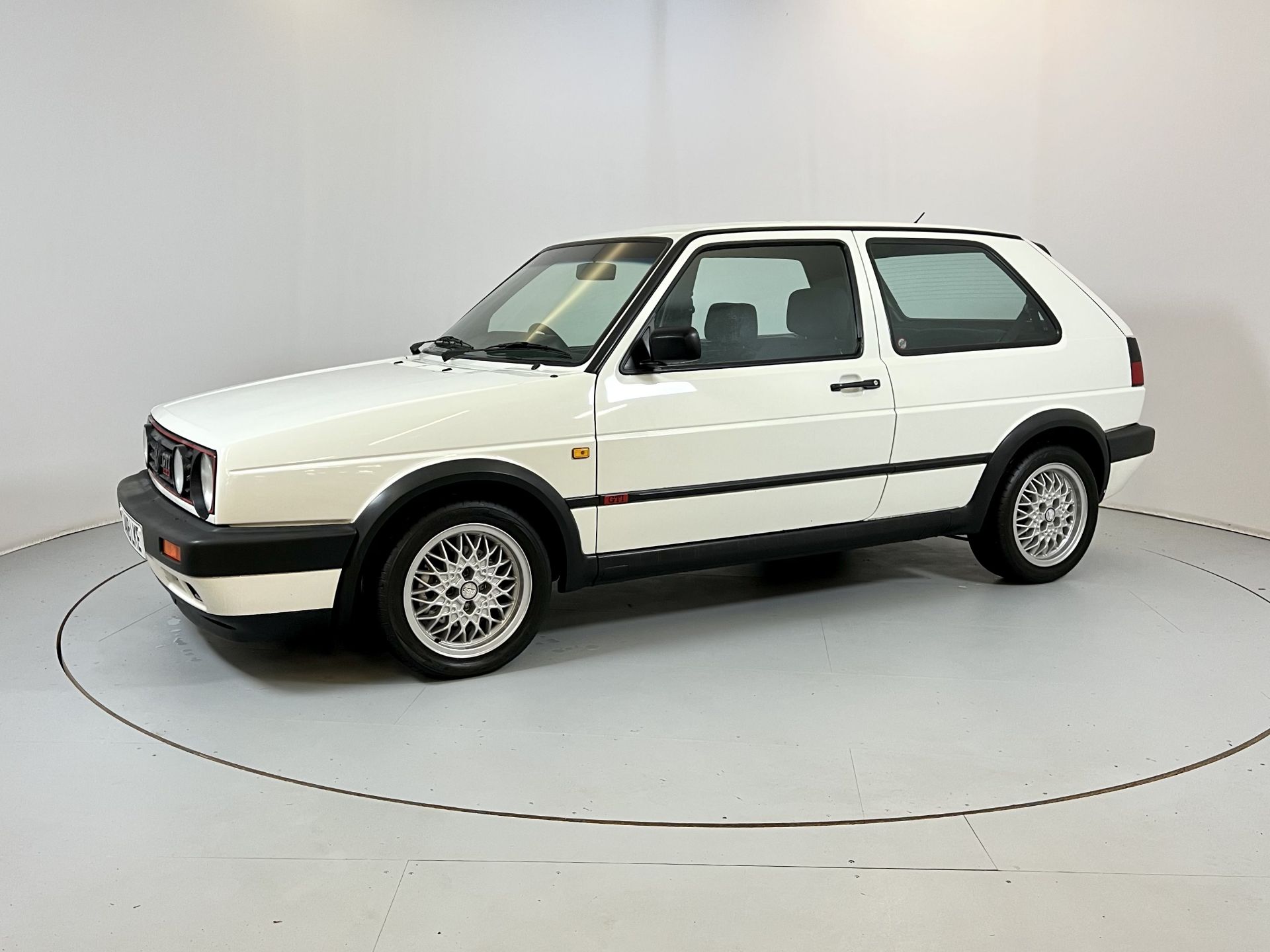 Volkswagen Golf GTI 16V - Image 4 of 28