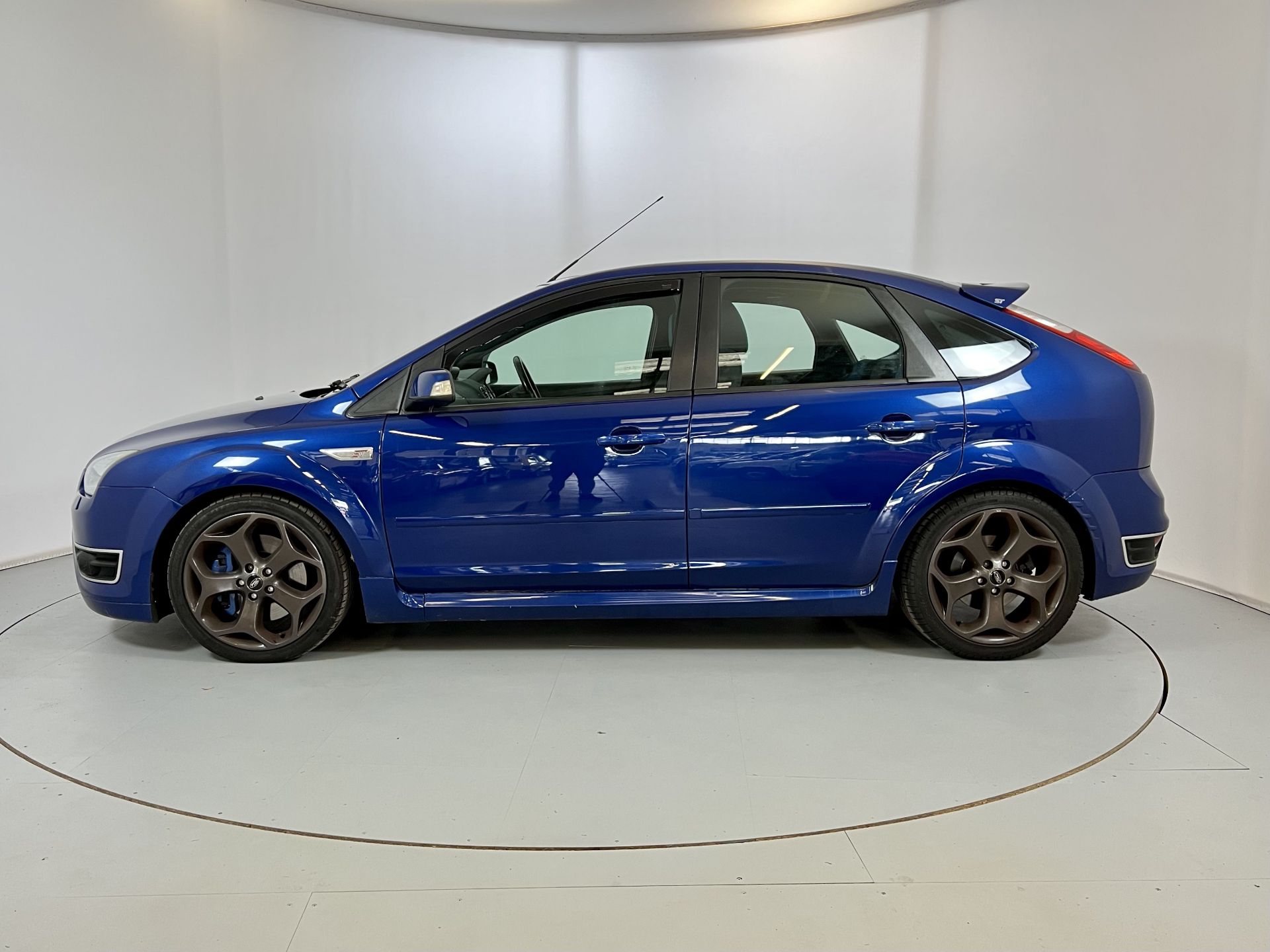 Ford Focus ST - Image 5 of 35