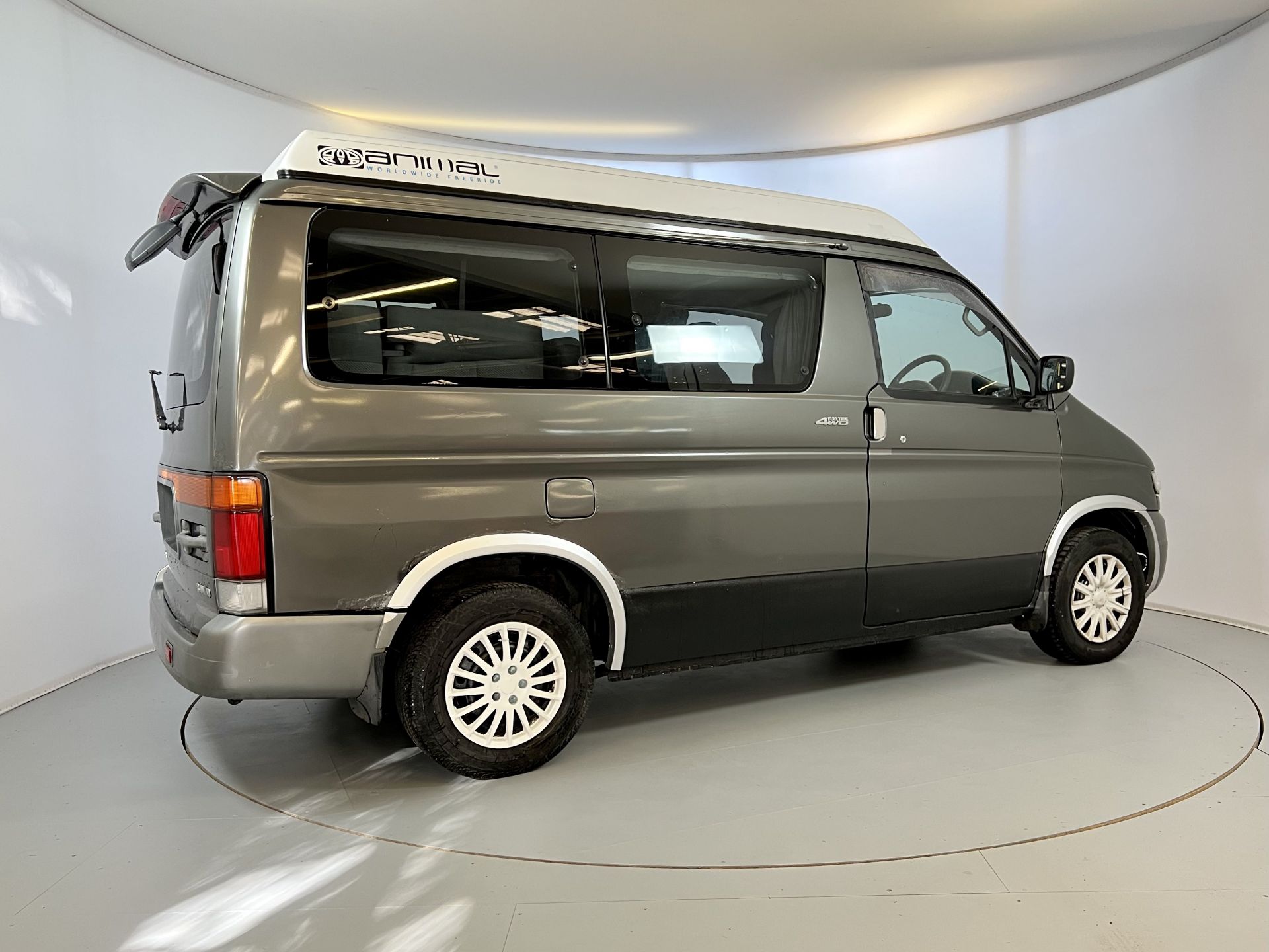 Mazda Bongo 4X4 - Image 10 of 28