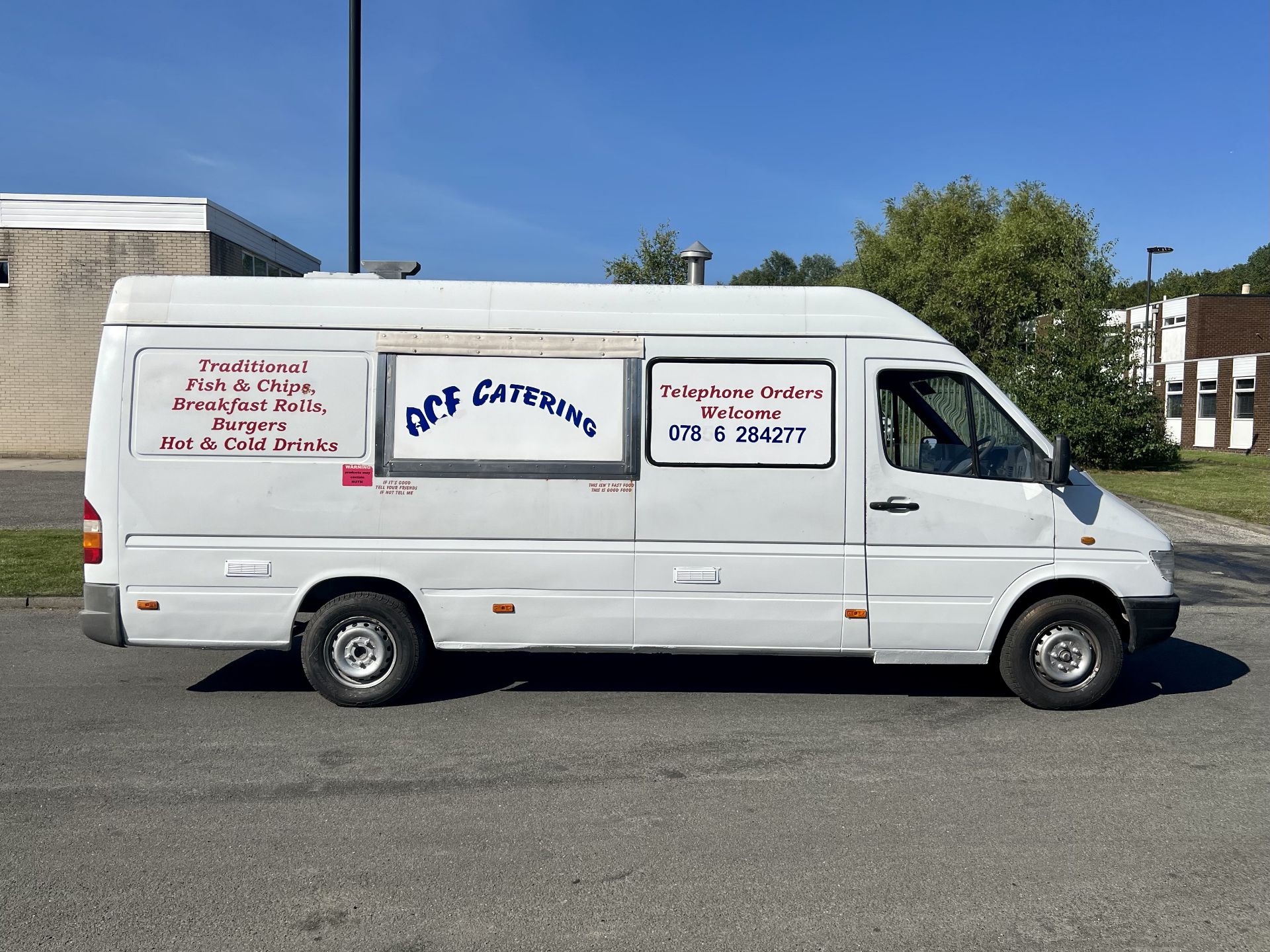 Mercedes-Benz Sprinter Catering Van - Image 2 of 27