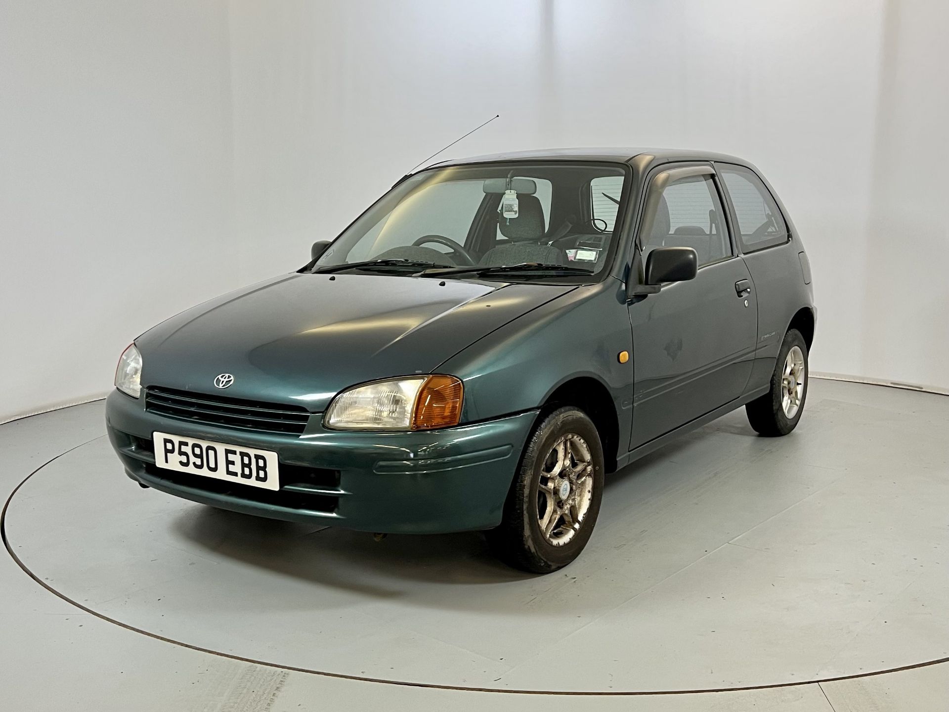 Toyota Starlet - Image 3 of 27