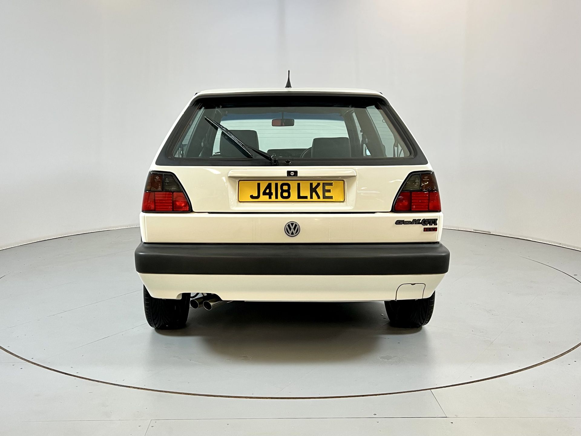 Volkswagen Golf GTI 16V - Image 8 of 28