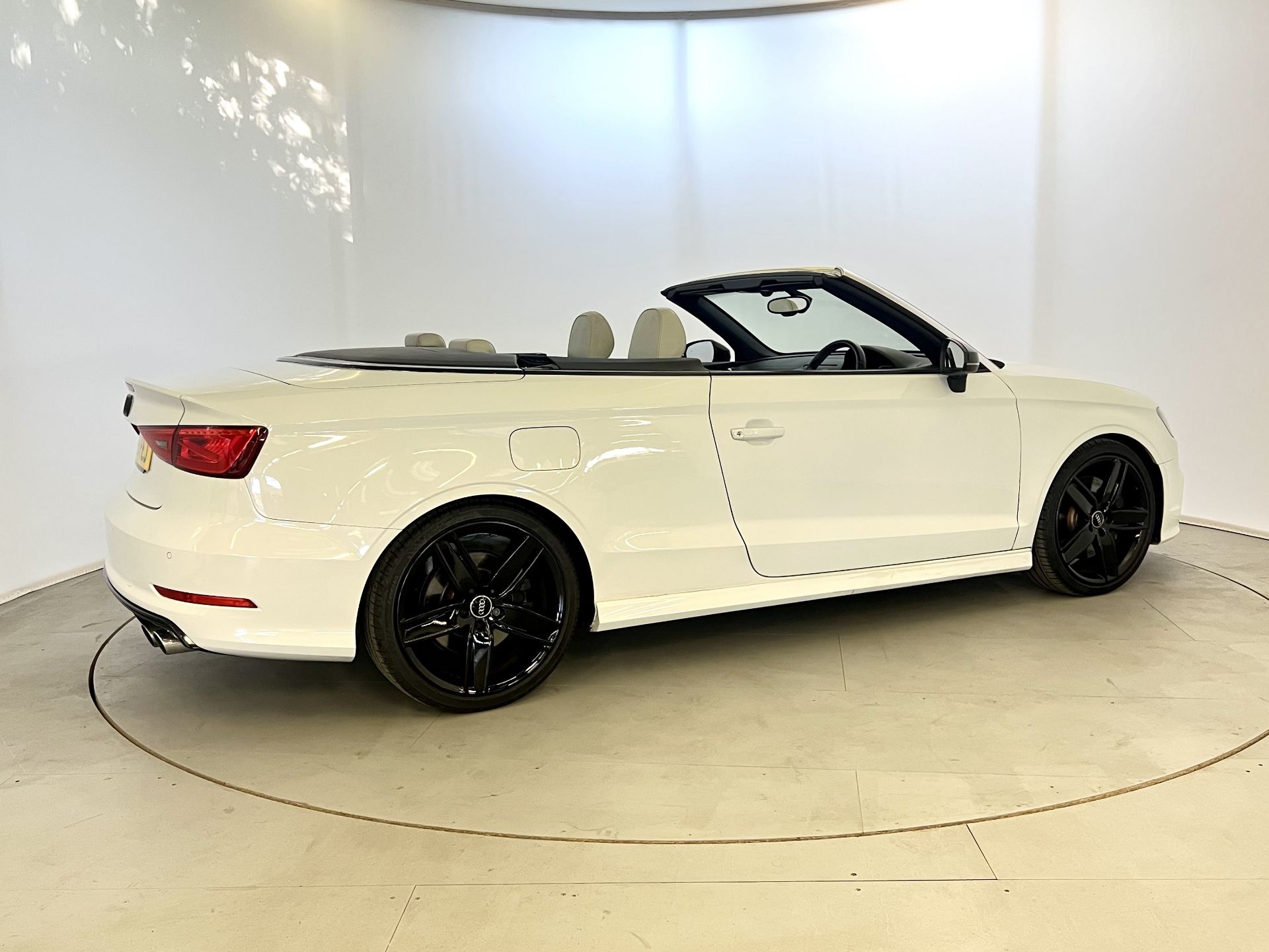 Audi S3 Cabriolet Quattro - Image 10 of 34