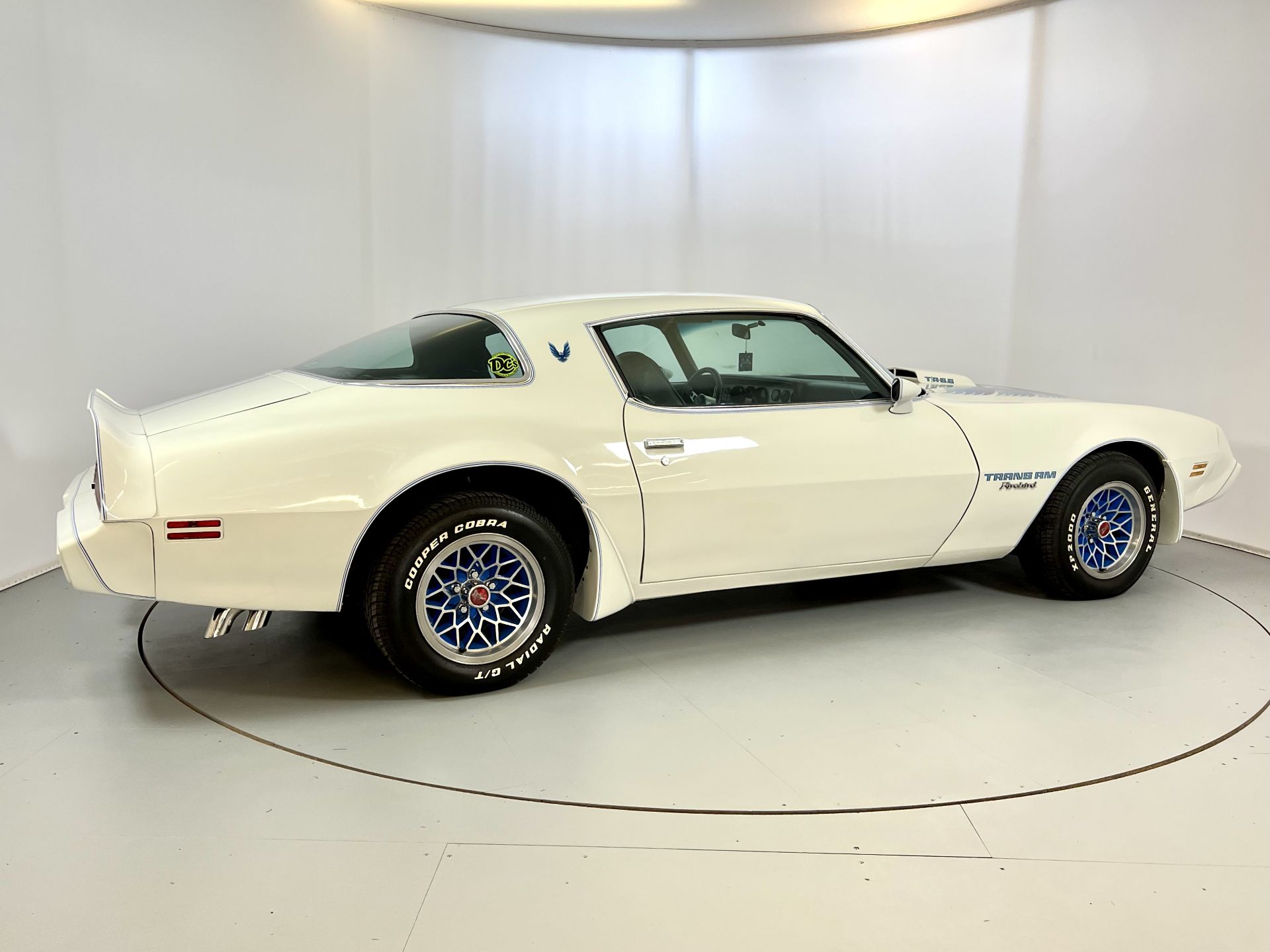 Pontiac Firebird - Trans Am Tribute - Image 10 of 31