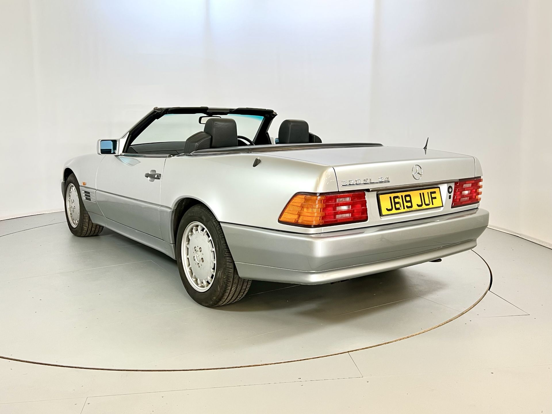 Mercedes-Benz 300SL-24V - Image 16 of 34