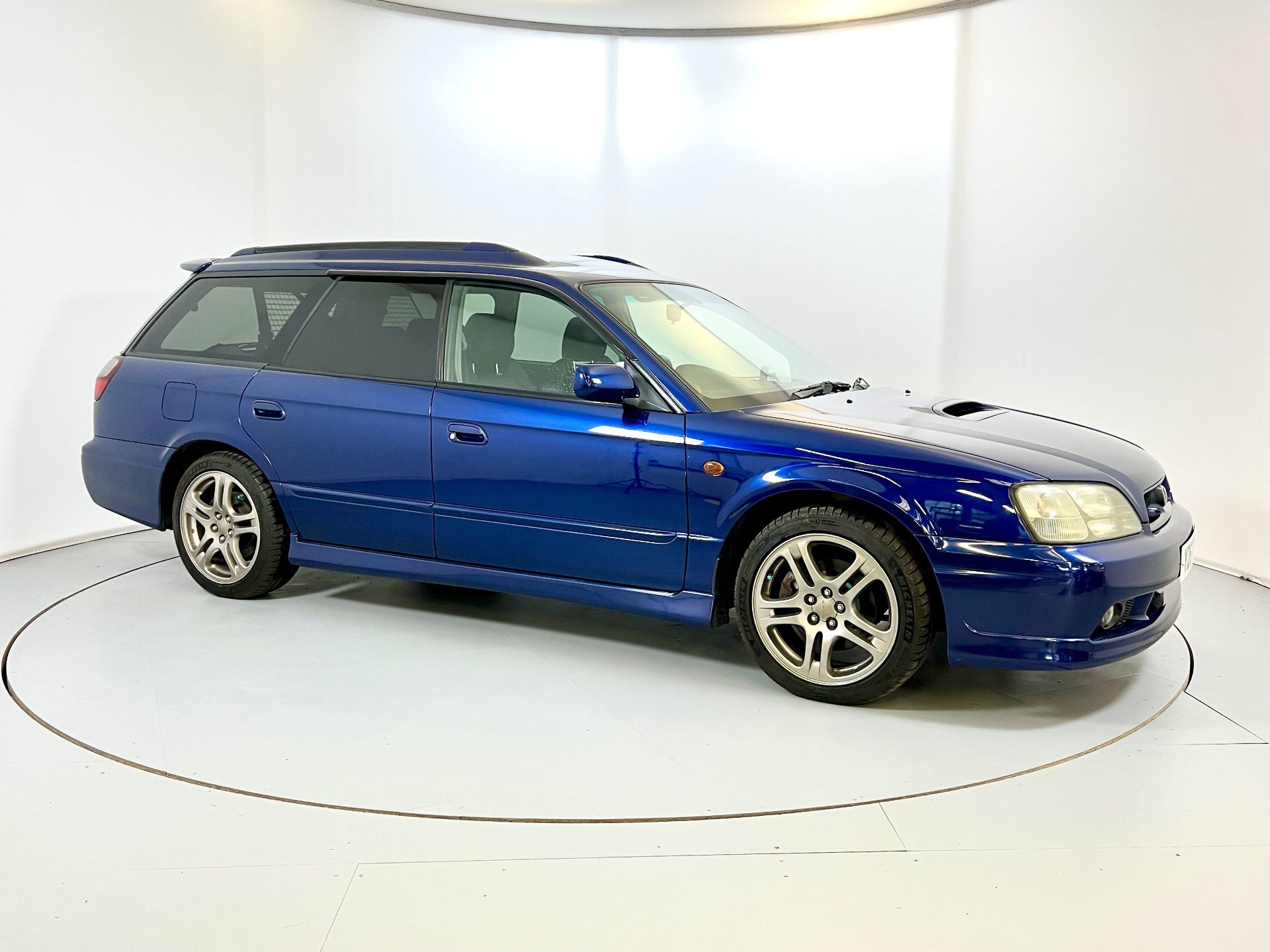 Subaru Legacy GTB E-Tune - Image 12 of 33