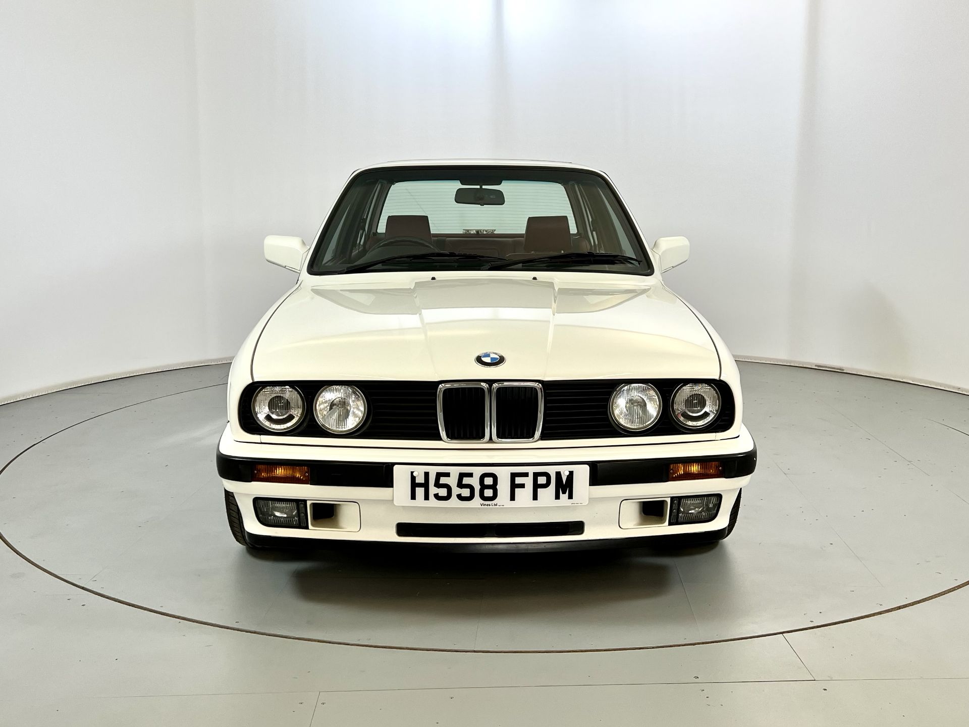 BMW 325i - Image 2 of 37