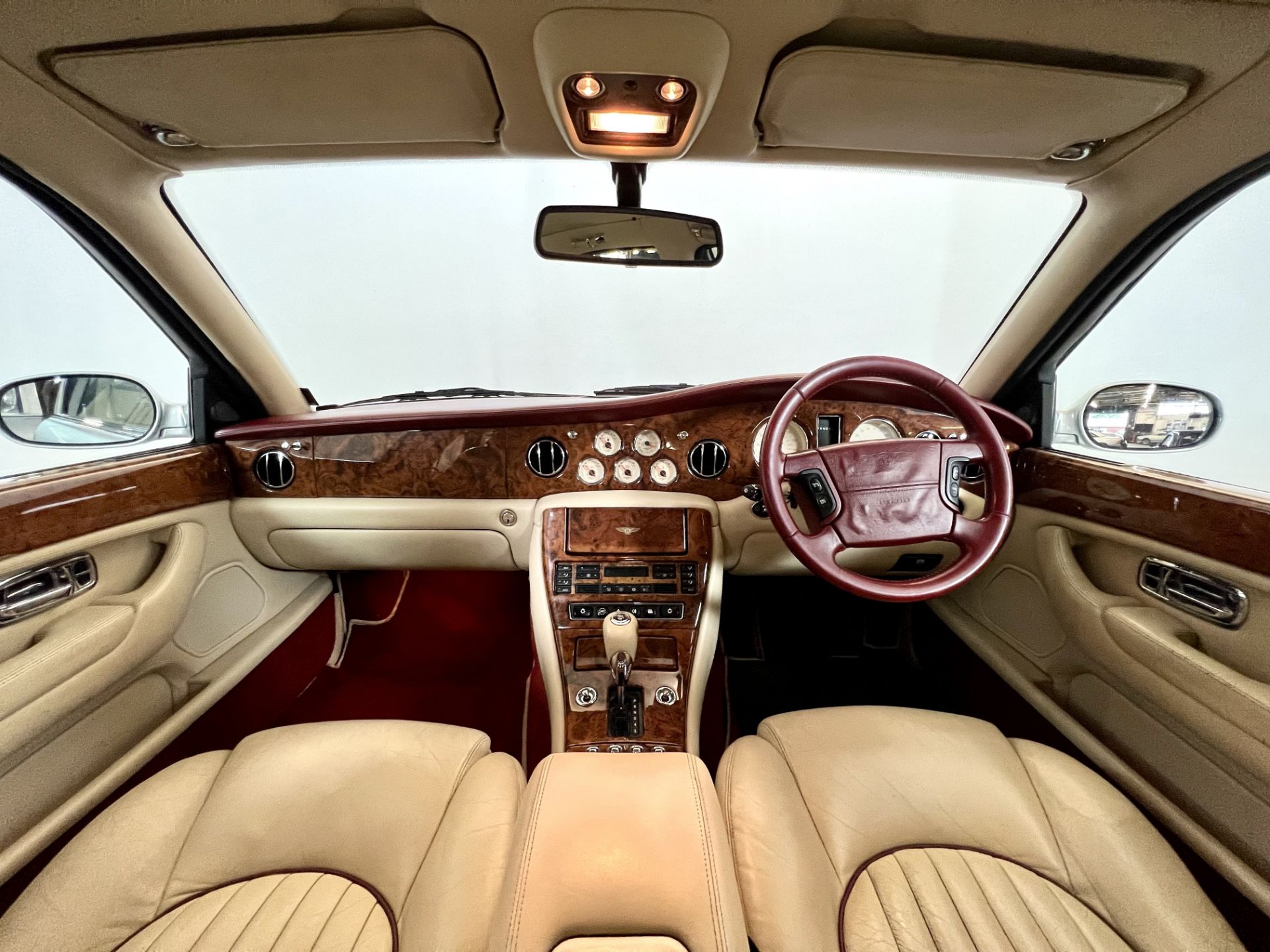 Bentley Arnage - Image 24 of 34