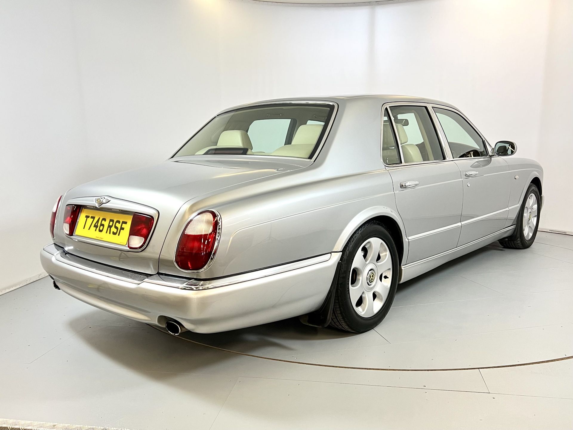 Bentley Arnage - Image 8 of 34