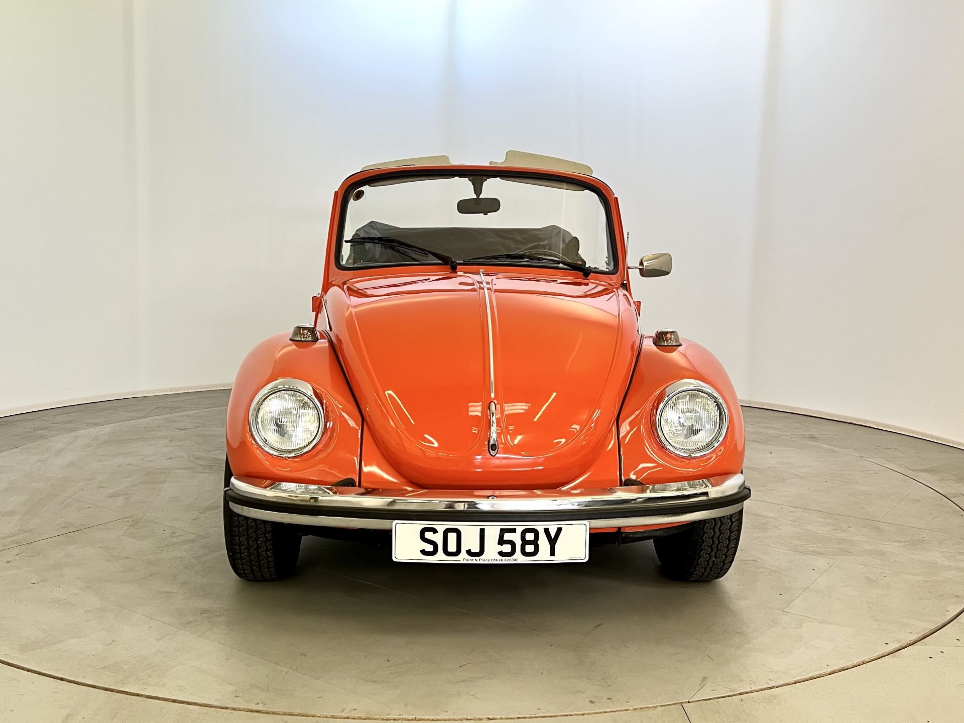 Volkswagen Beetle Cabriolet - Image 2 of 33