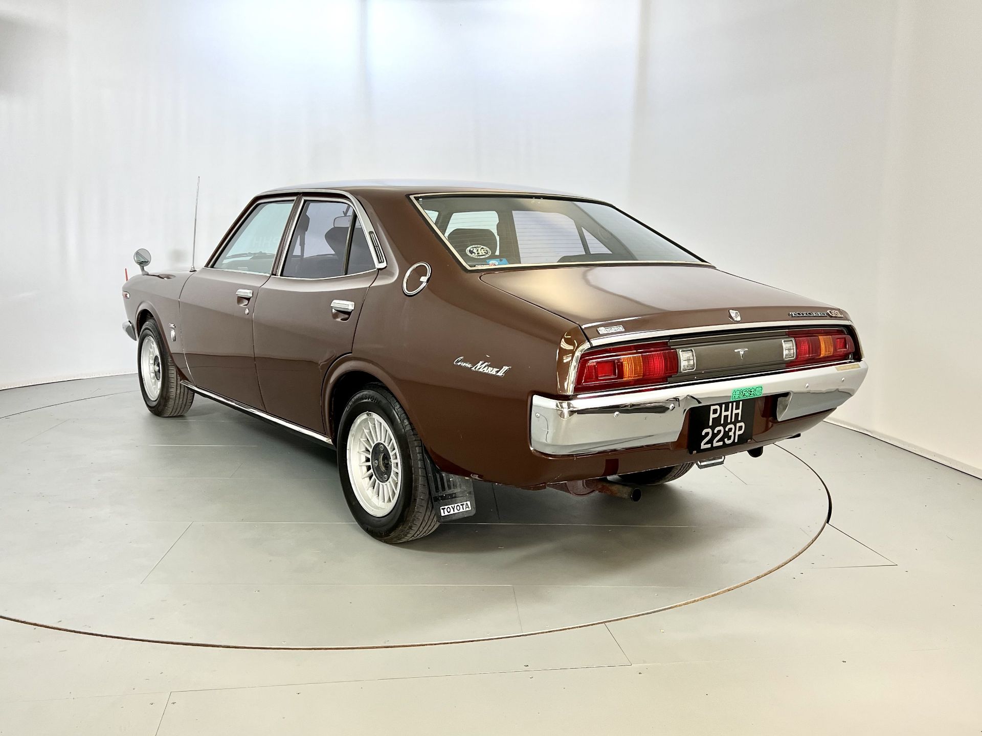 Toyota Corona MK2 - Image 7 of 35