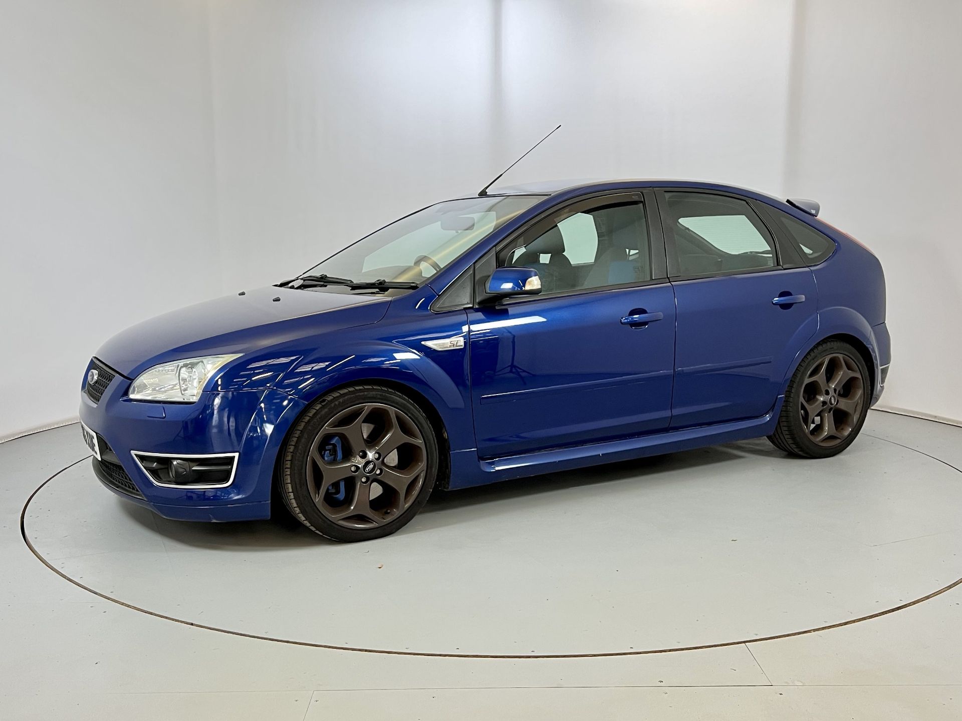 Ford Focus ST - Image 4 of 35