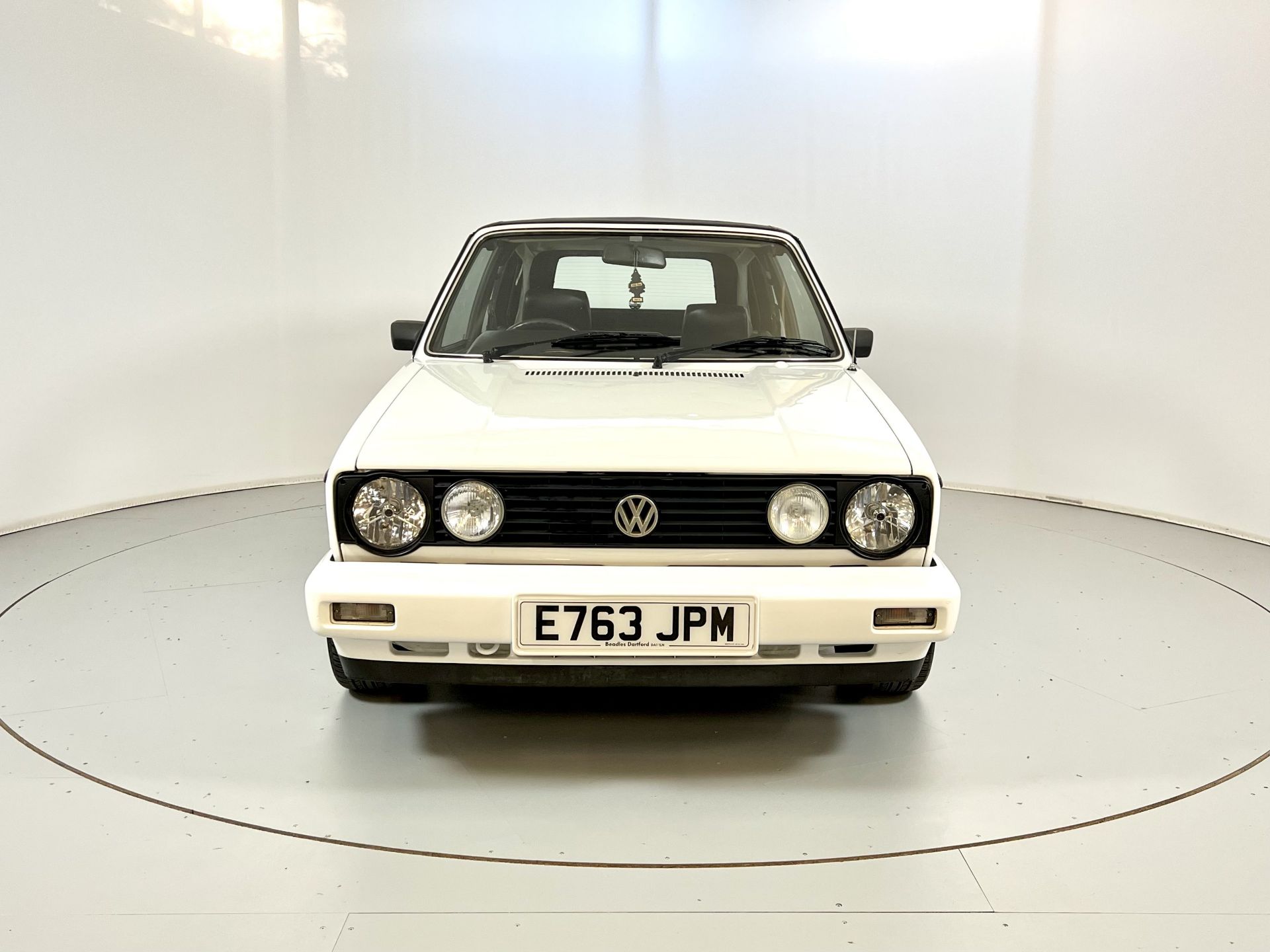 Volkswagen Golf Cabriolet - Image 2 of 31