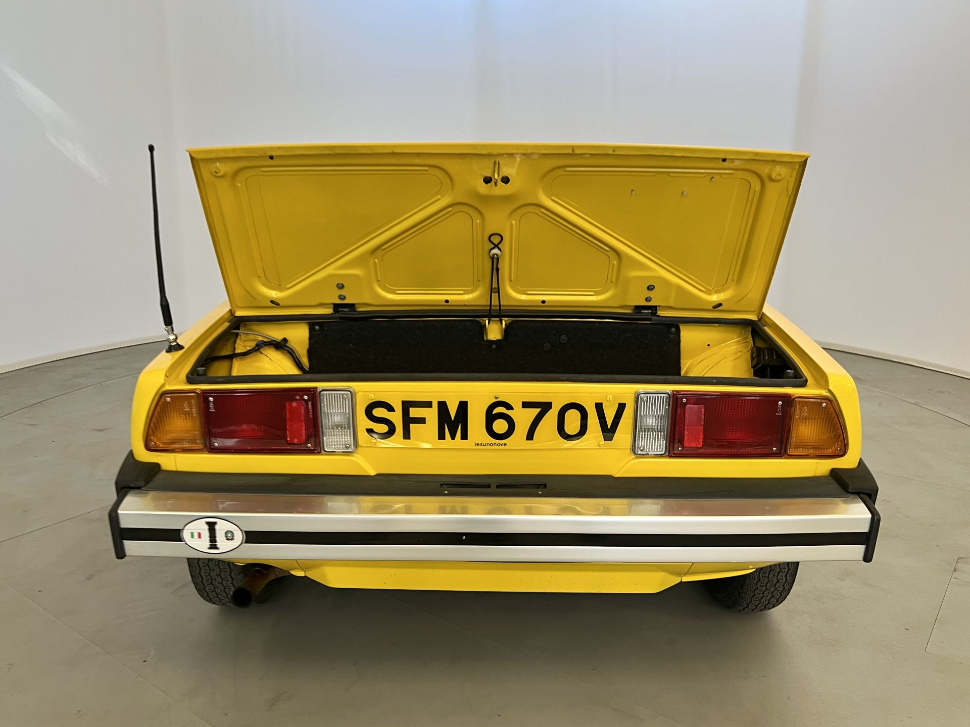 Fiat X1/9 - Image 28 of 31