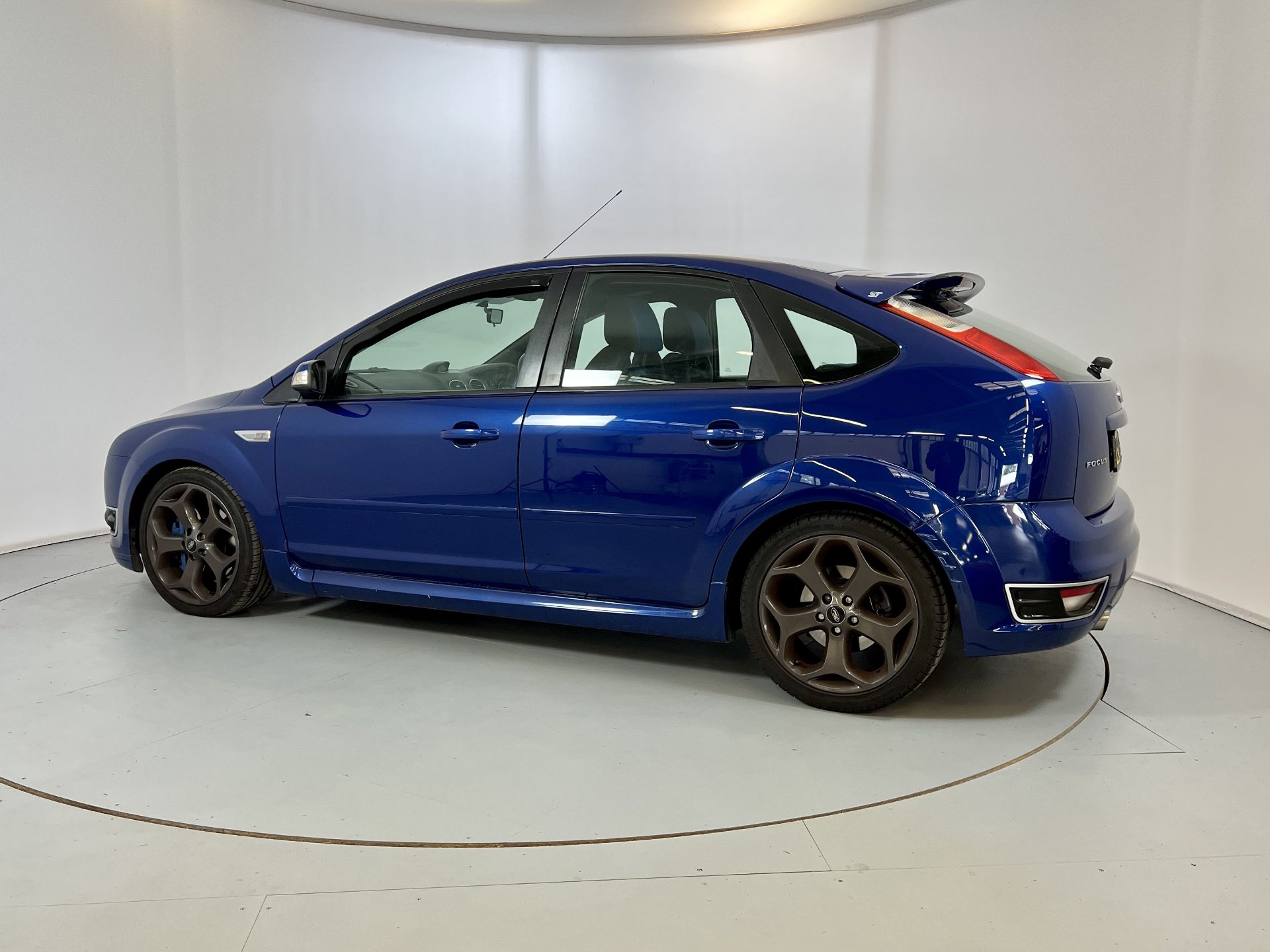 Ford Focus ST - Image 6 of 35