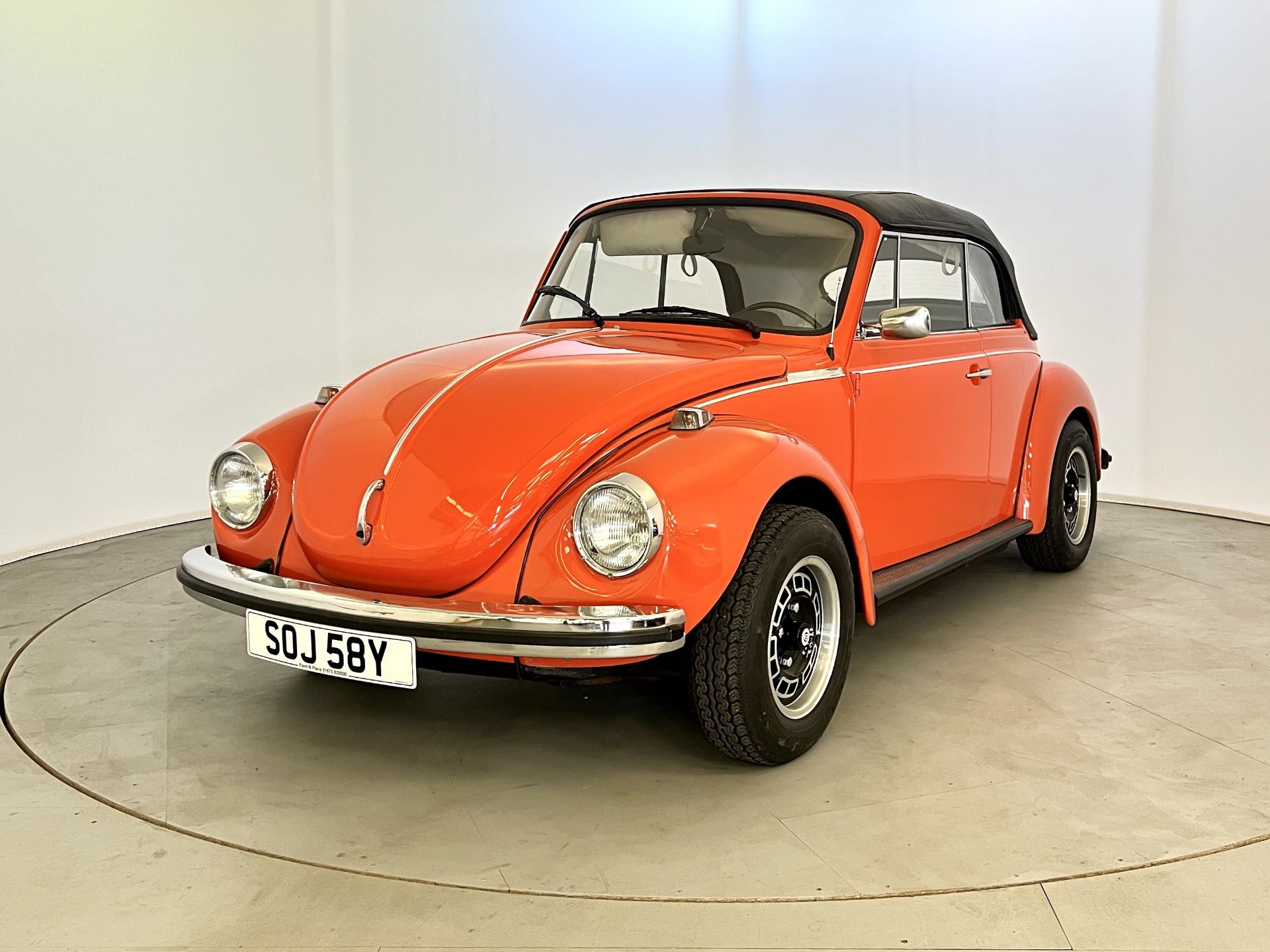 Volkswagen Beetle Cabriolet - Image 31 of 33