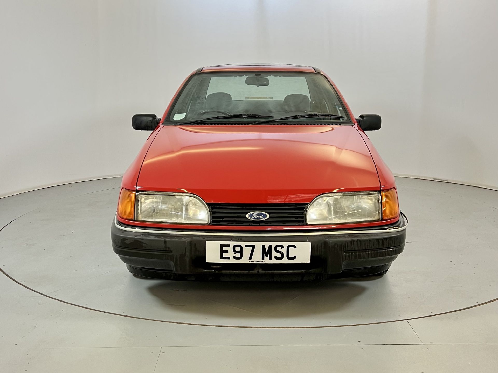 Ford Sierra Sapphire - Image 2 of 34