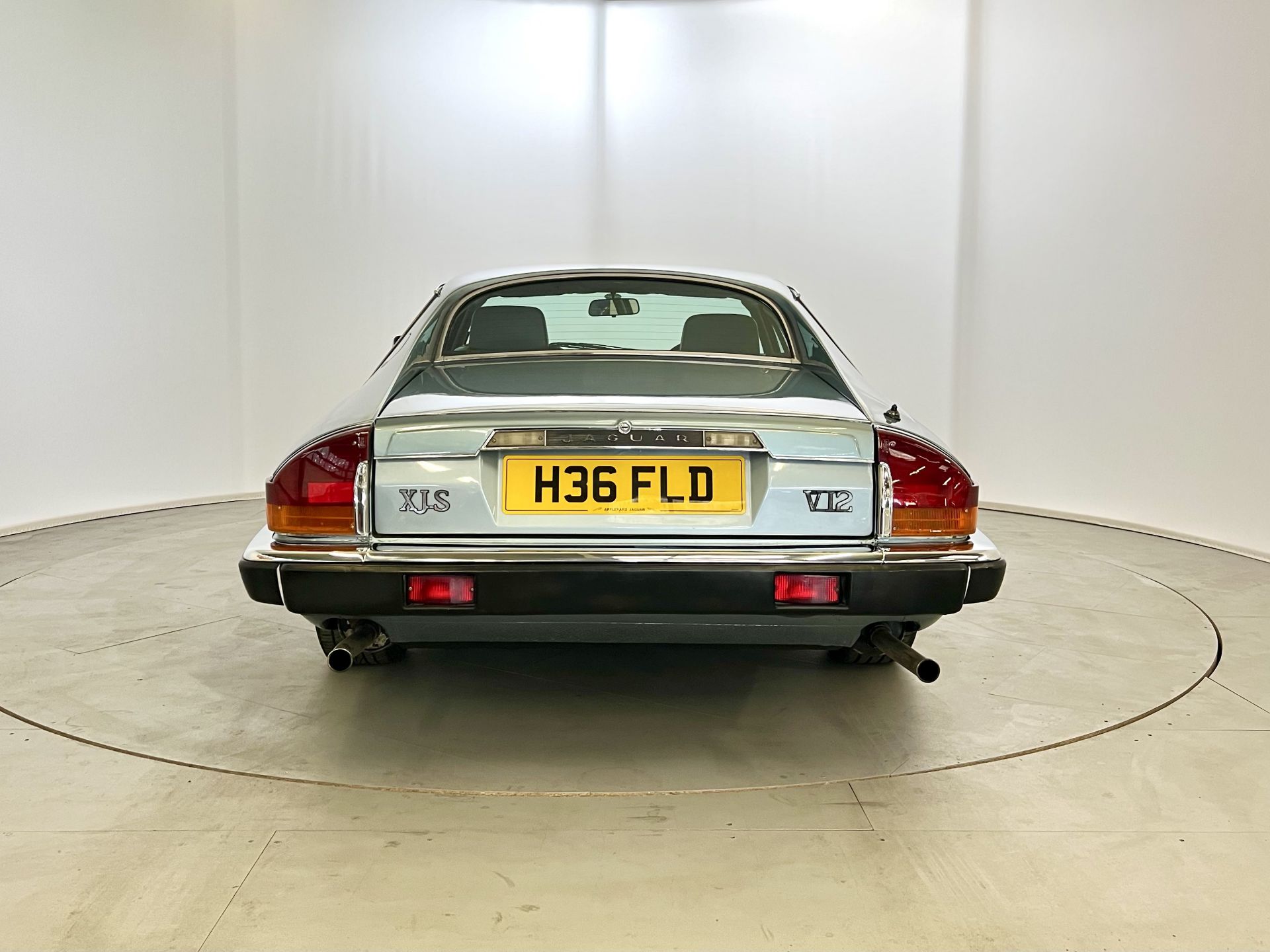 Jaguar XJS V12 - Image 8 of 30