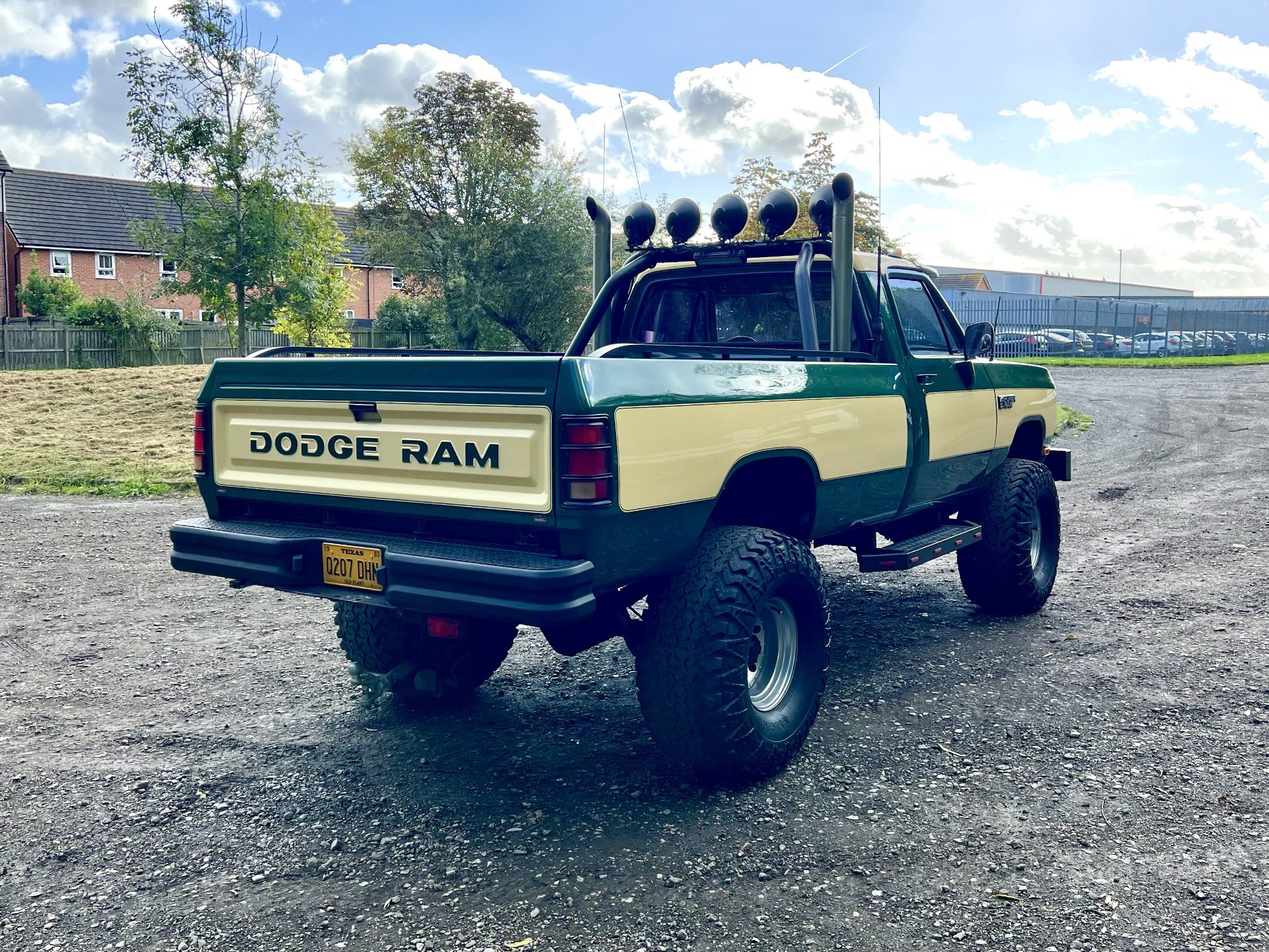 Dodge Ram 350 - Image 3 of 28