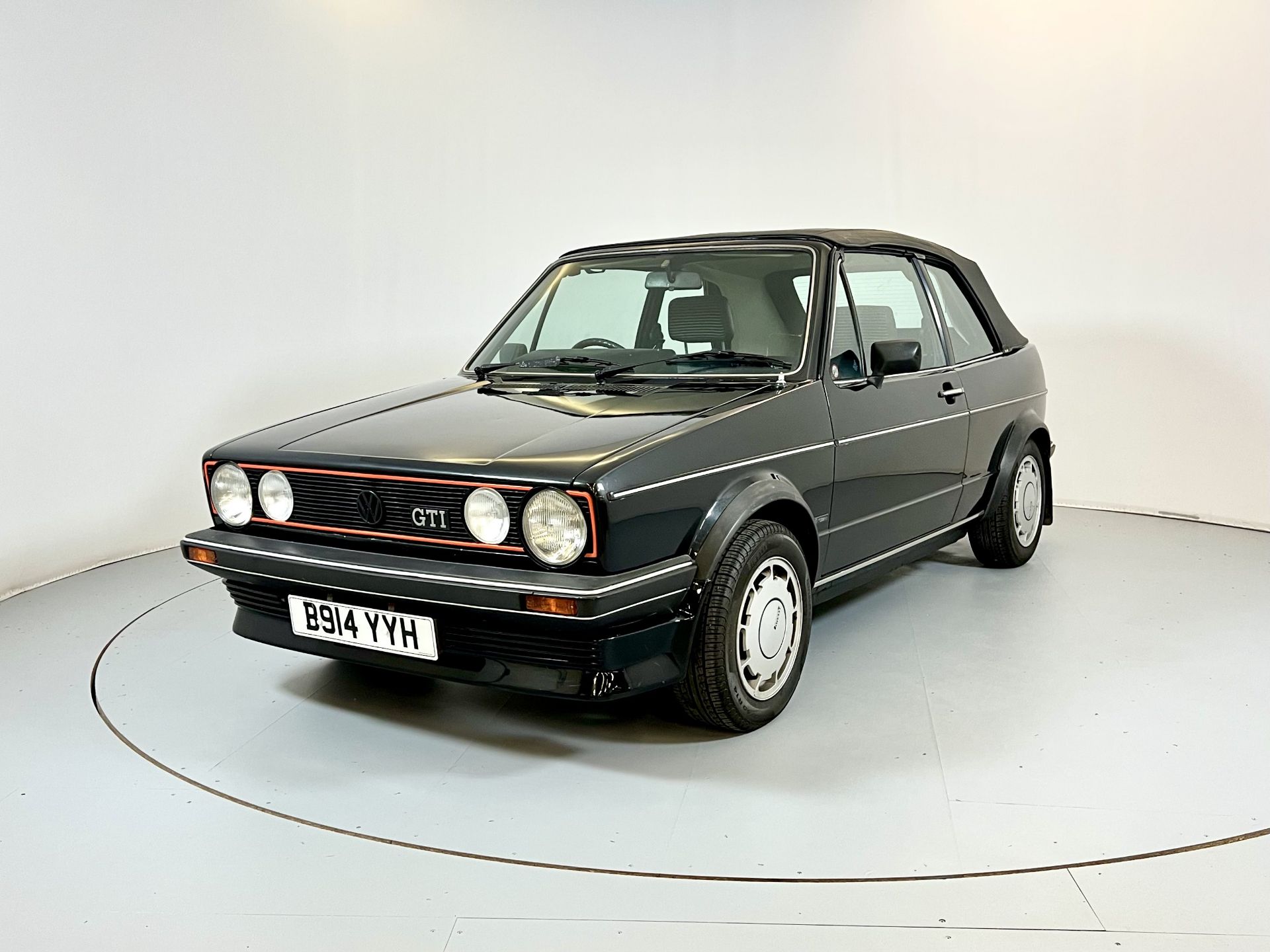 Volkswagen Golf GTI Cabriolet - Image 3 of 29