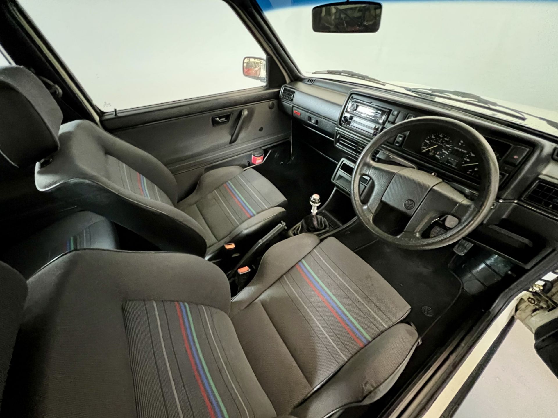 Volkswagen Golf GTI 16V - Image 19 of 28