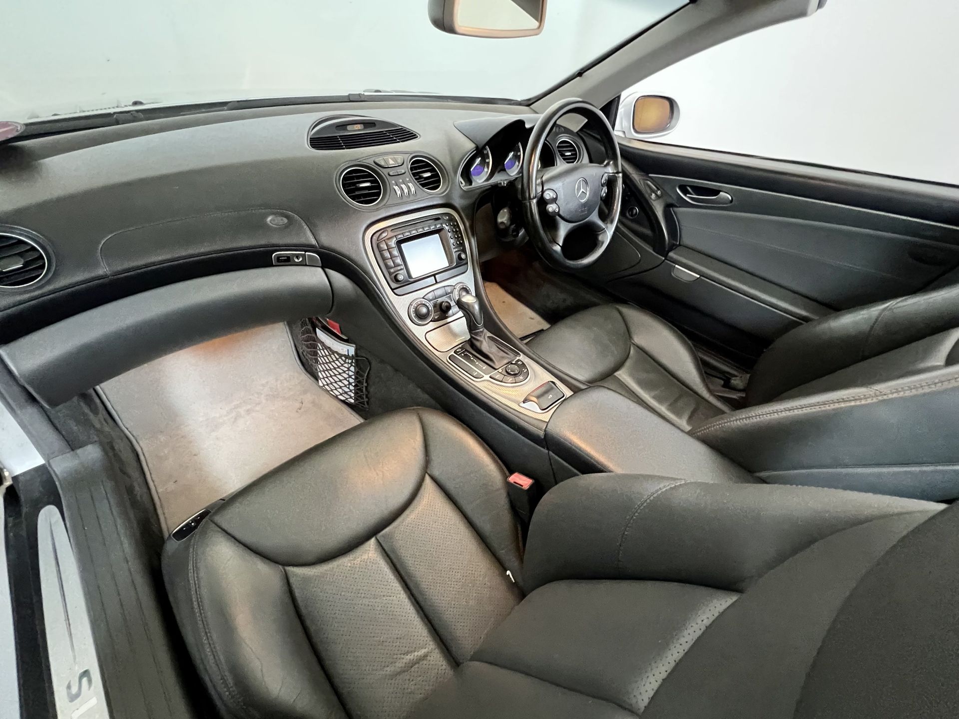 Mercedes-Benz SL500 - Image 22 of 28