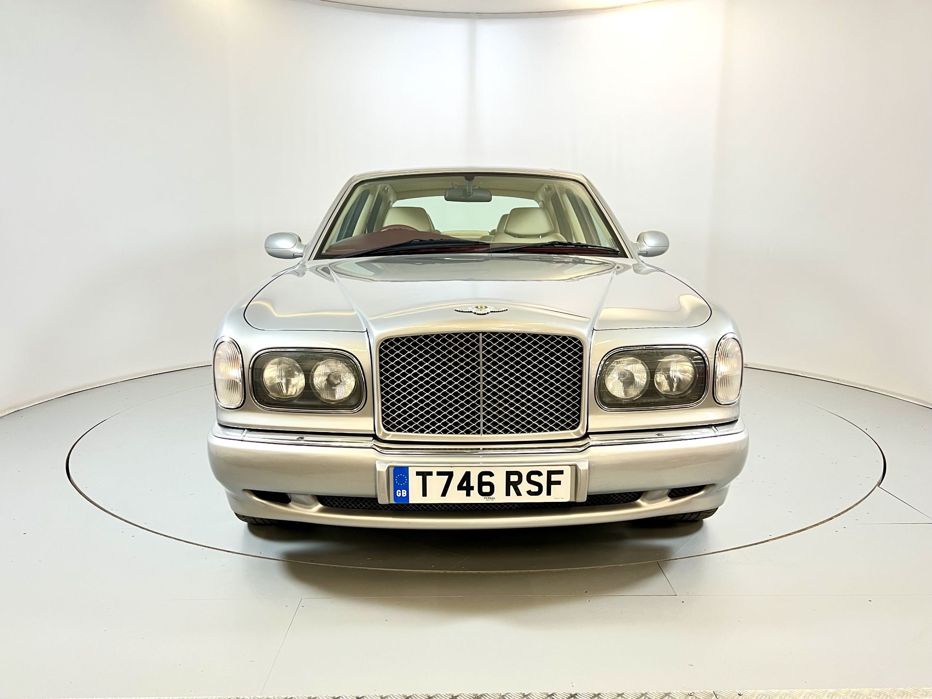 Bentley Arnage - Image 2 of 34