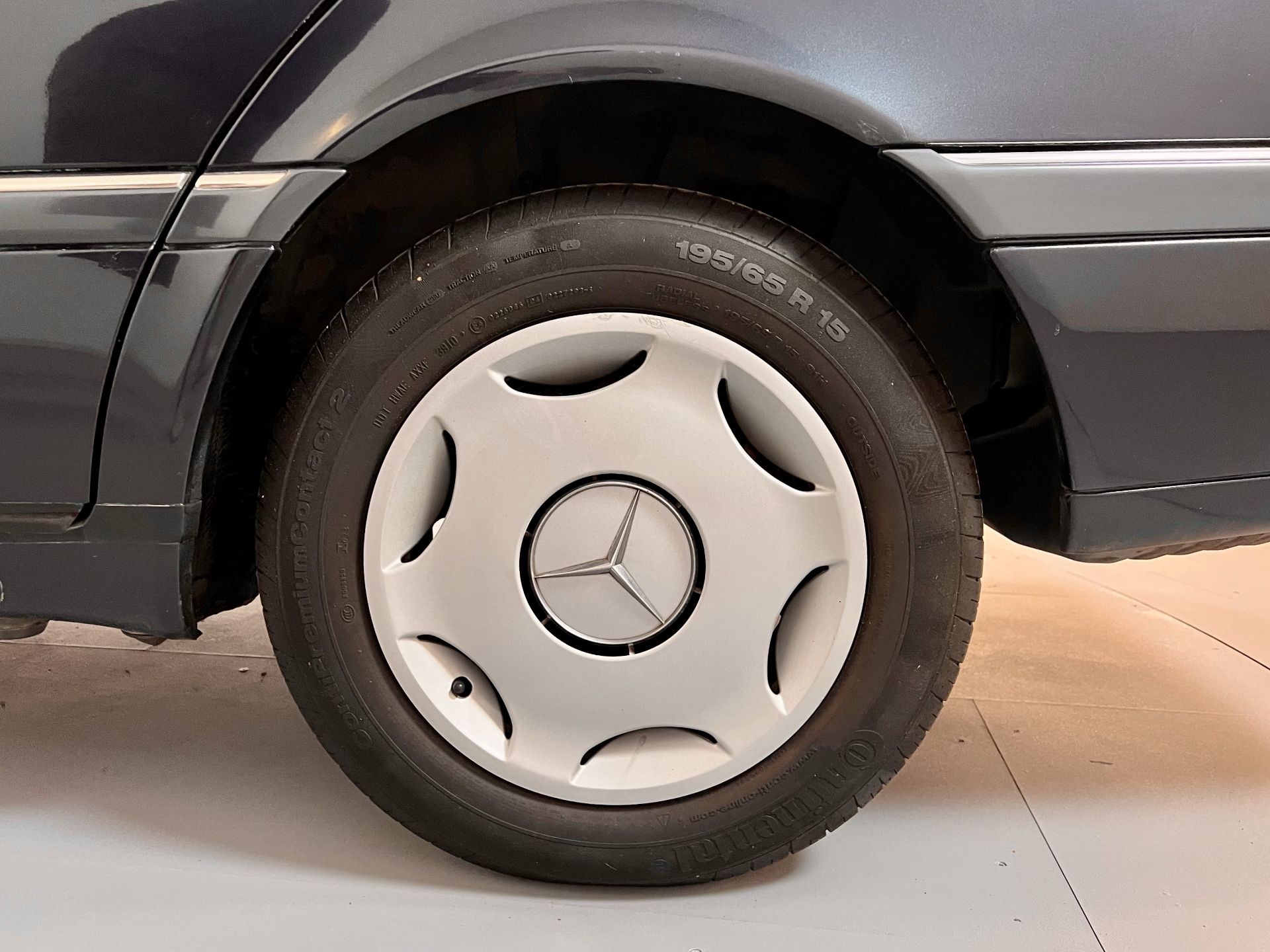 Mercedes-Benz C200 - Image 15 of 33