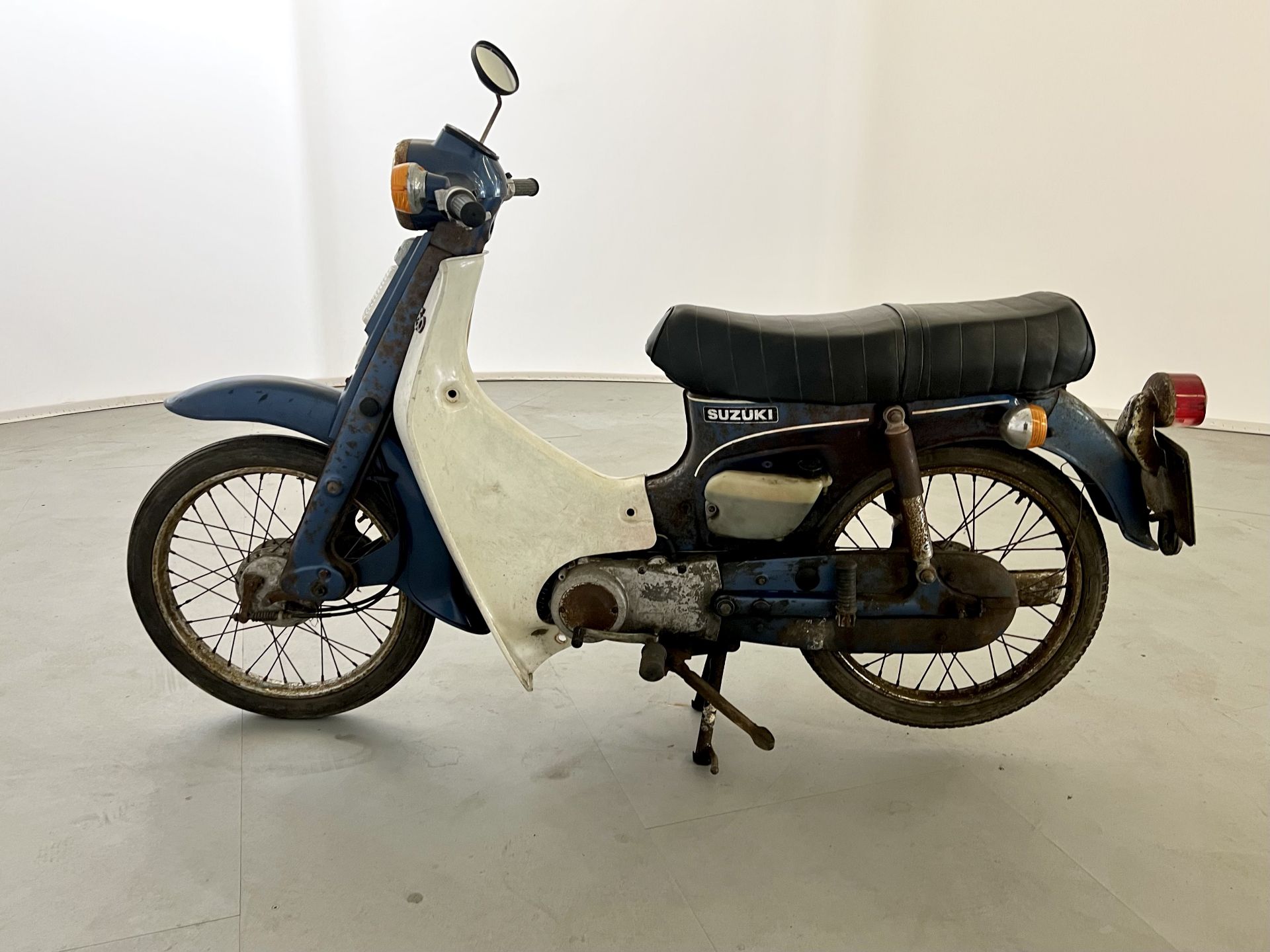 Suzuki F50 - Image 2 of 12