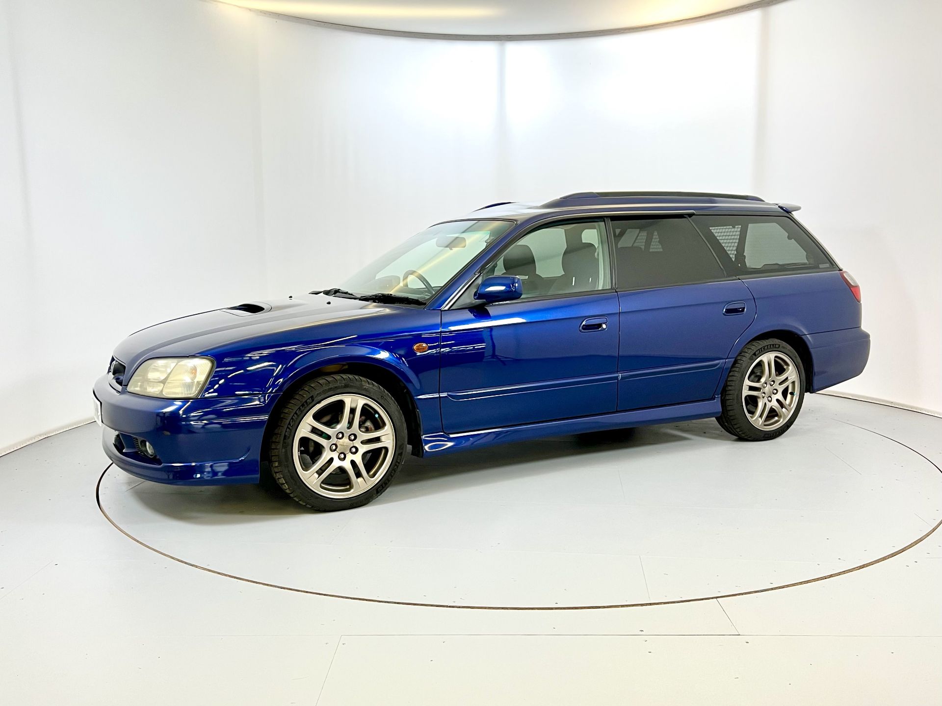 Subaru Legacy GTB E-Tune - Image 4 of 33