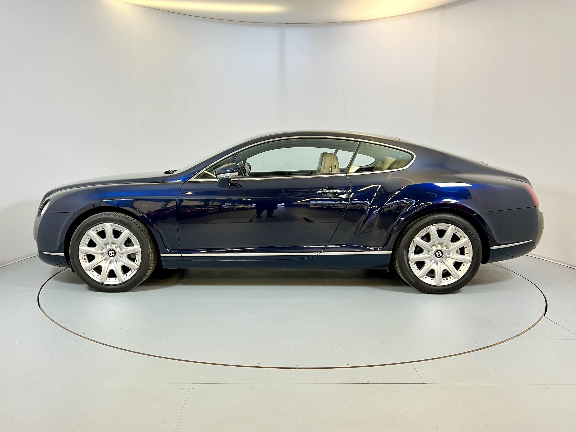 Bentley Continental GT - Image 5 of 29