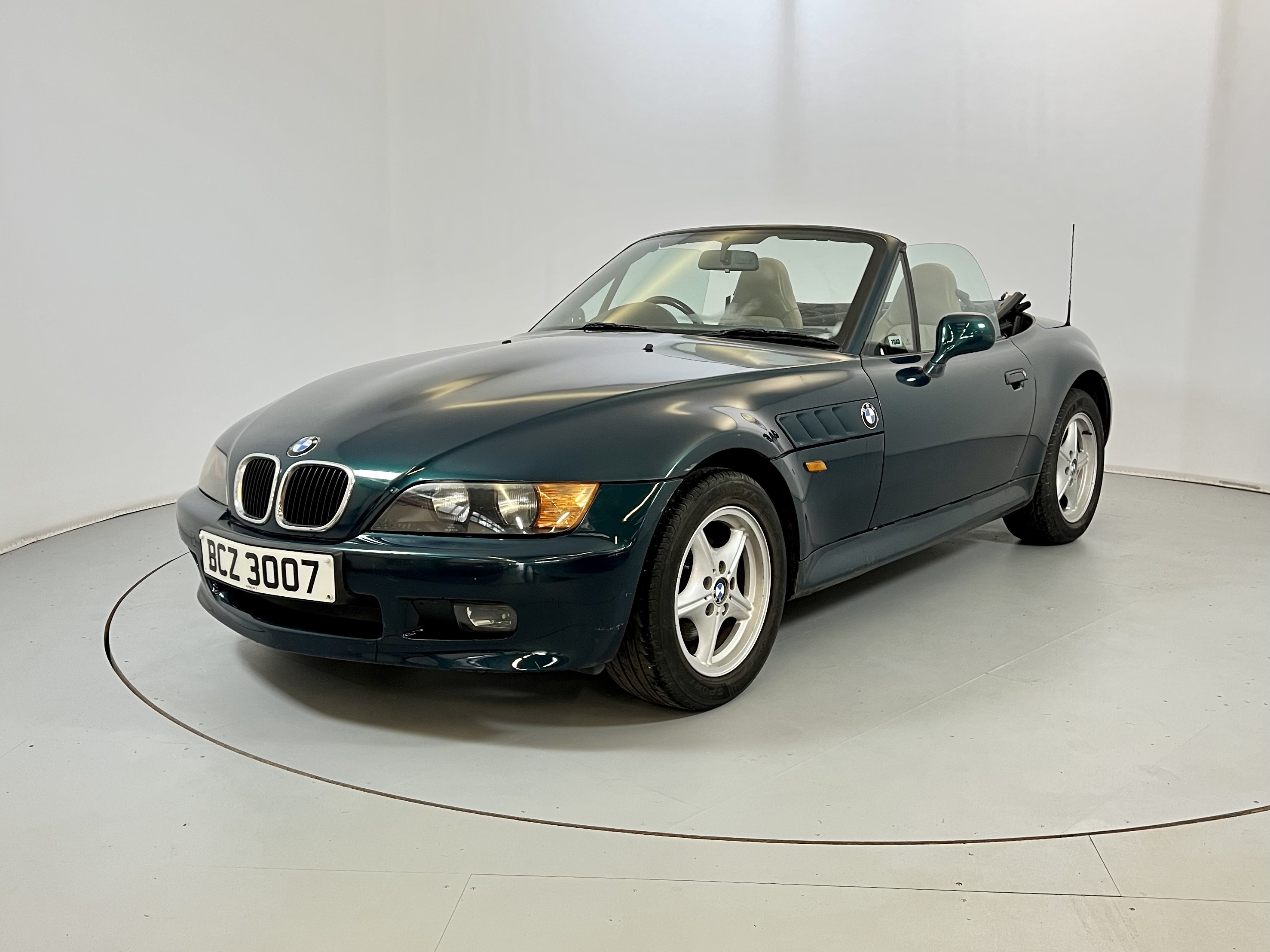 BMW Z3 - Image 3 of 27