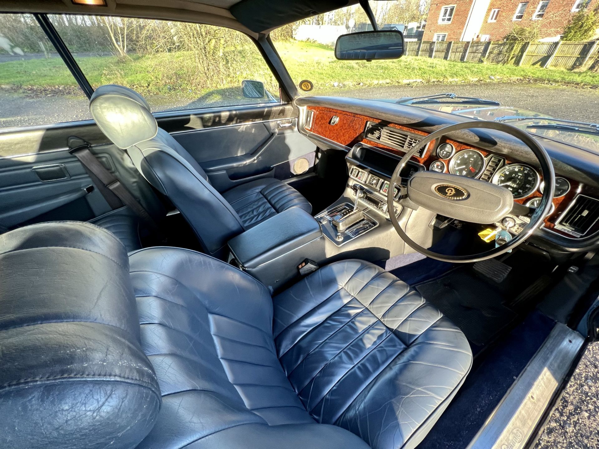 Daimler Sovereign Coupe 4.2 - Image 18 of 28