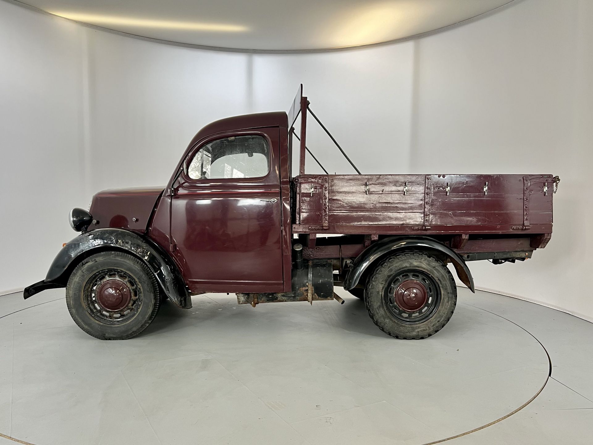 Ford Thames 10CWT Pick Up - Image 5 of 26