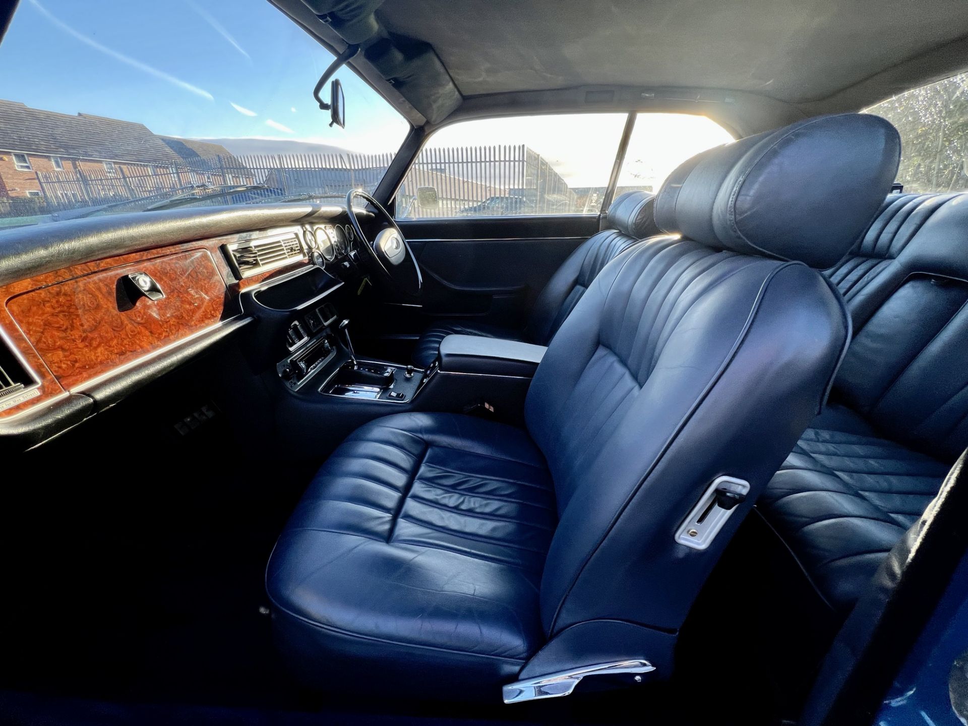 Daimler Sovereign Coupe 4.2 - Image 21 of 28