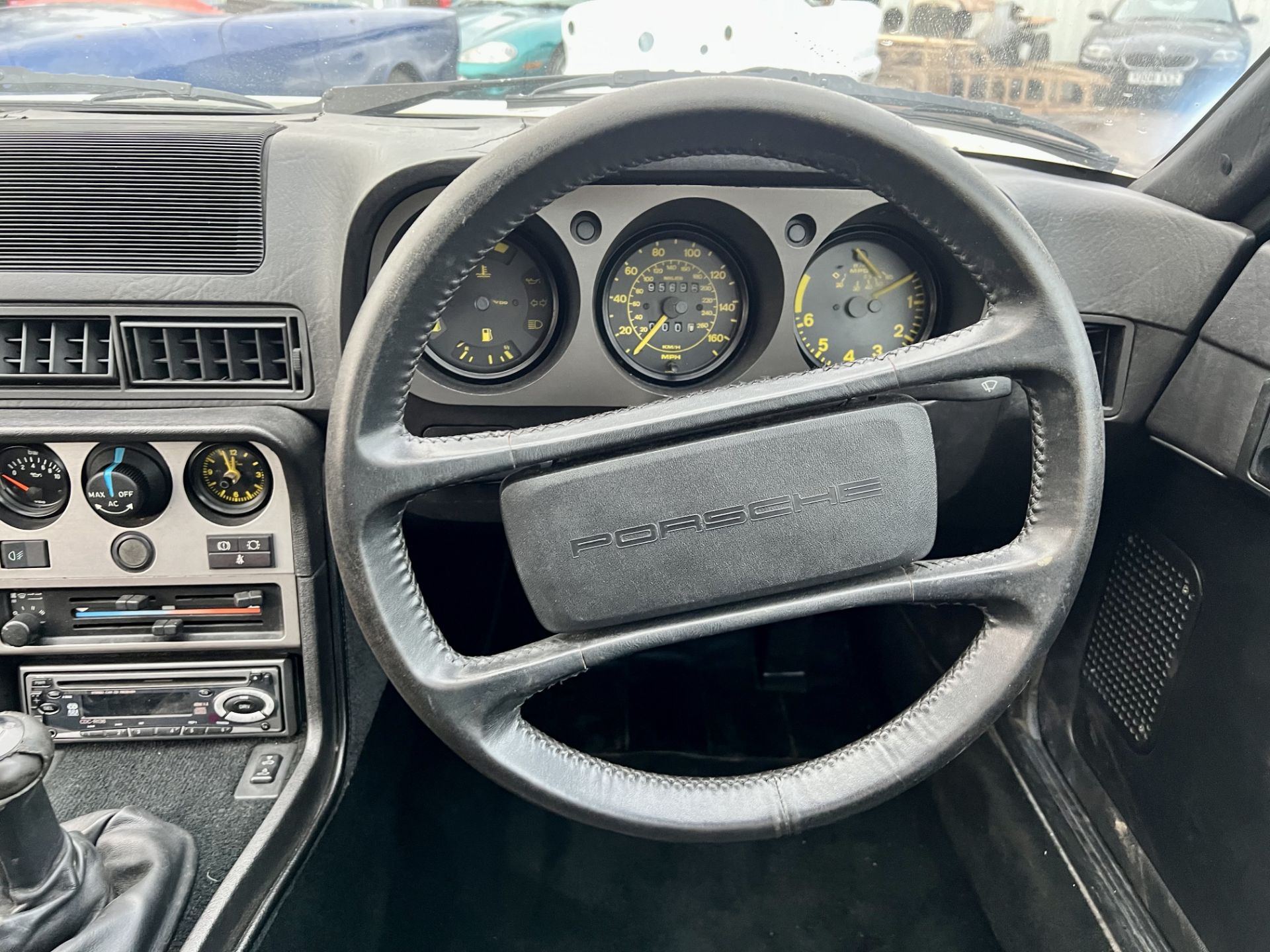 Porsche 944 - Image 19 of 22