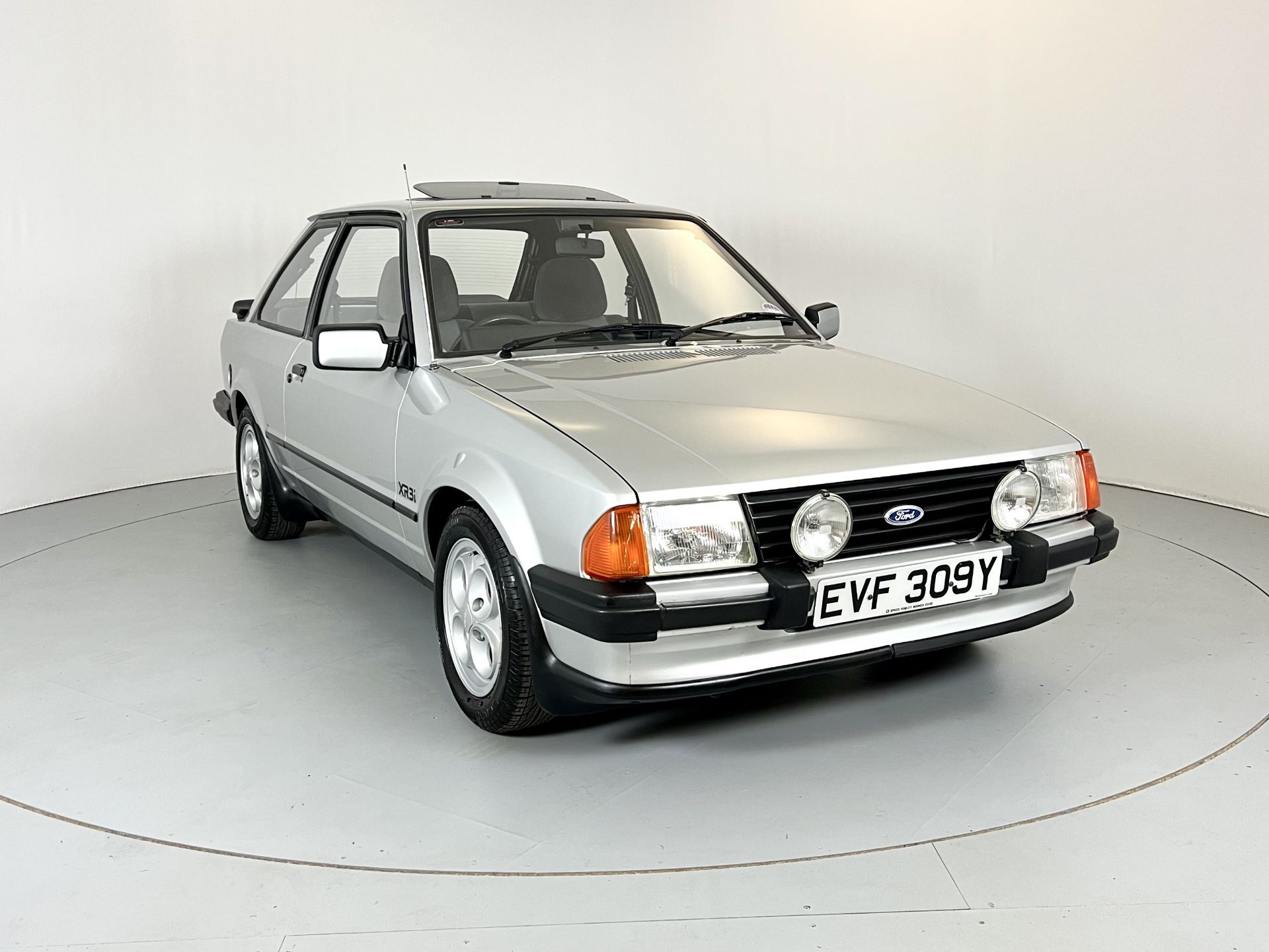 Ford Escort XR3i