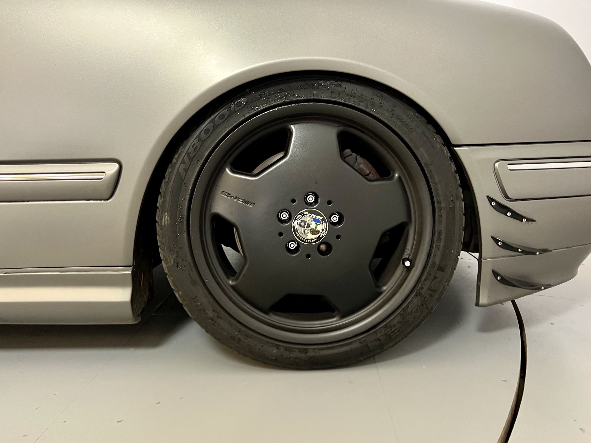 Mercedes-Benz E55 AMG Drift Car - Image 13 of 40