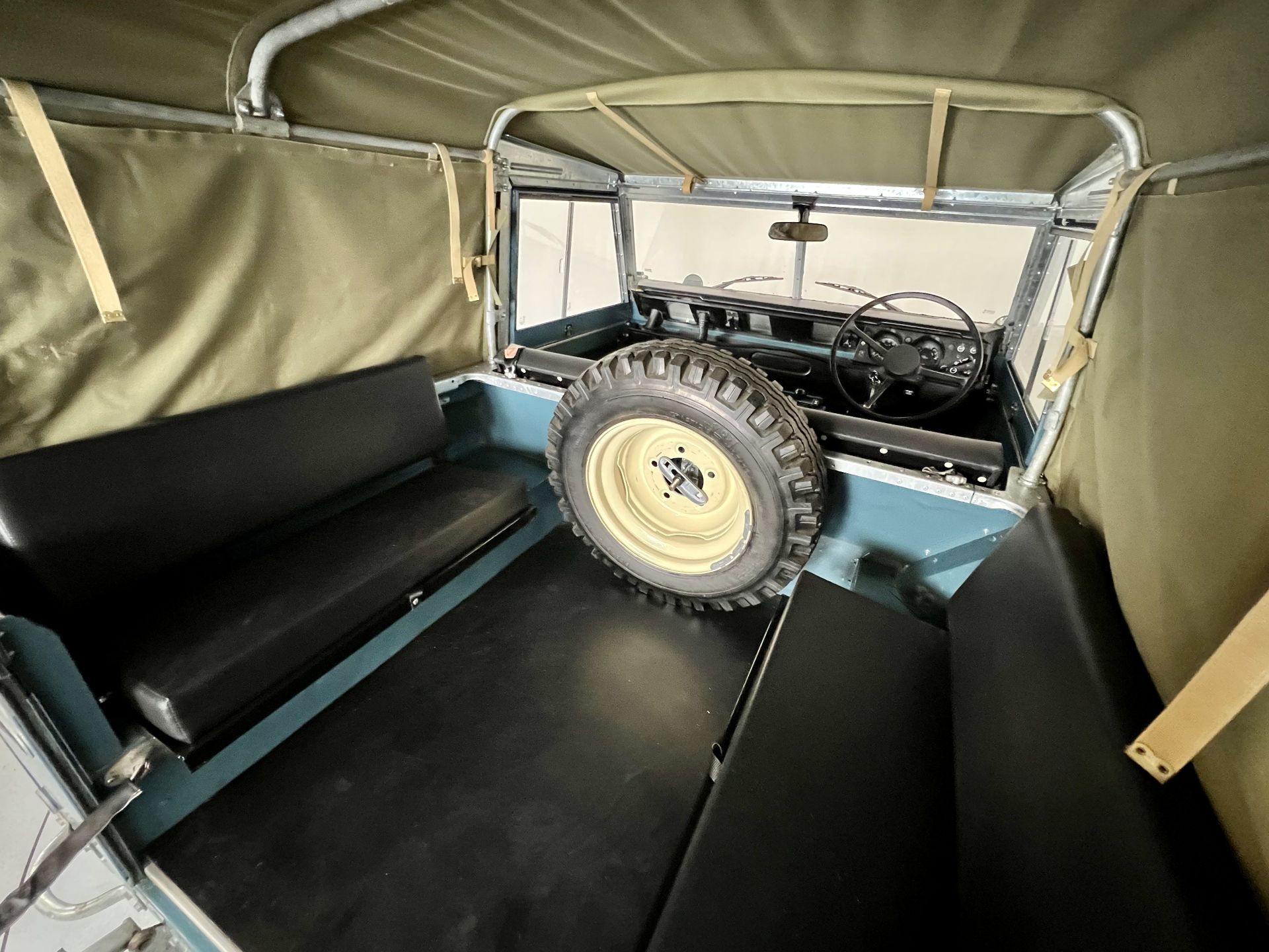 Land Rover Series 3 - Image 33 of 43