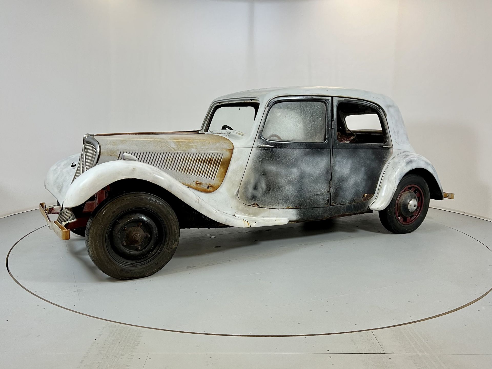 Citroen Traction Avant - Image 4 of 16