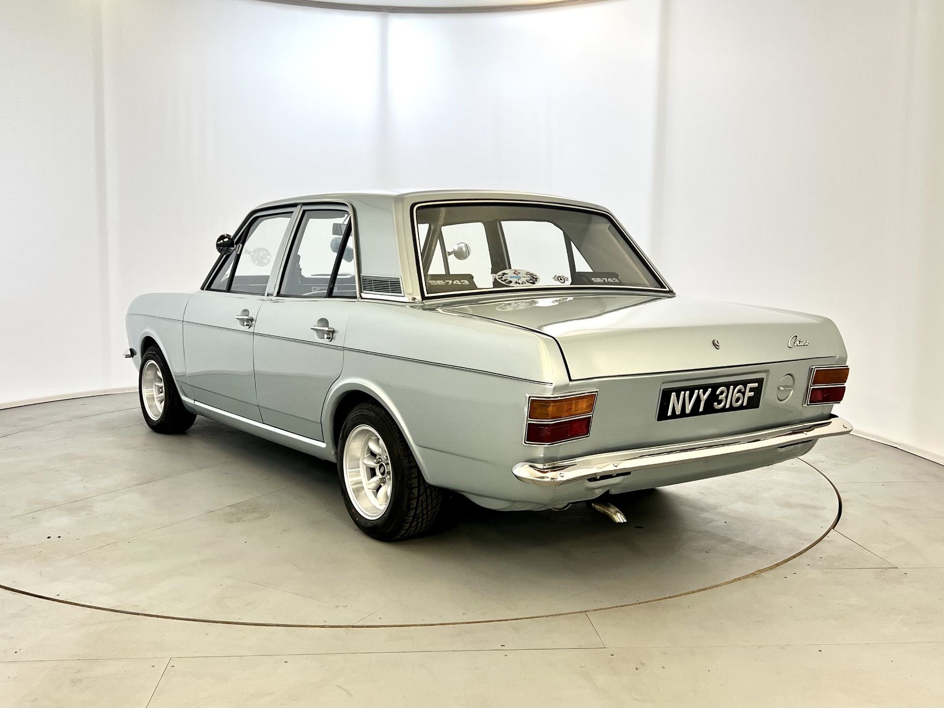 Ford Cortina 1300 DeLuxe - Image 7 of 36