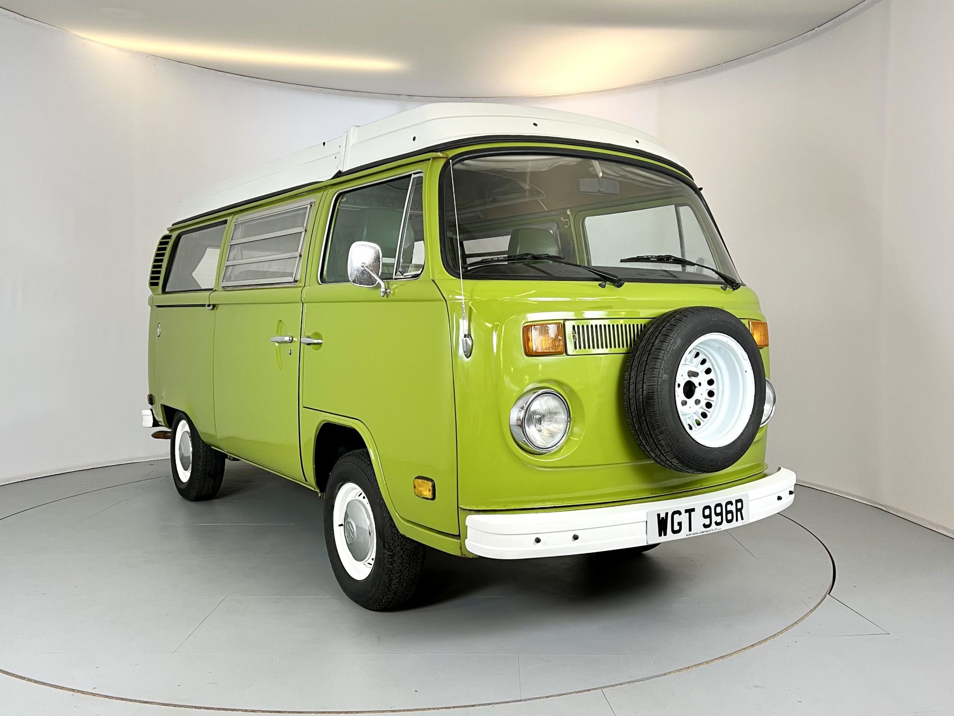 Volkswagen T2 Camper