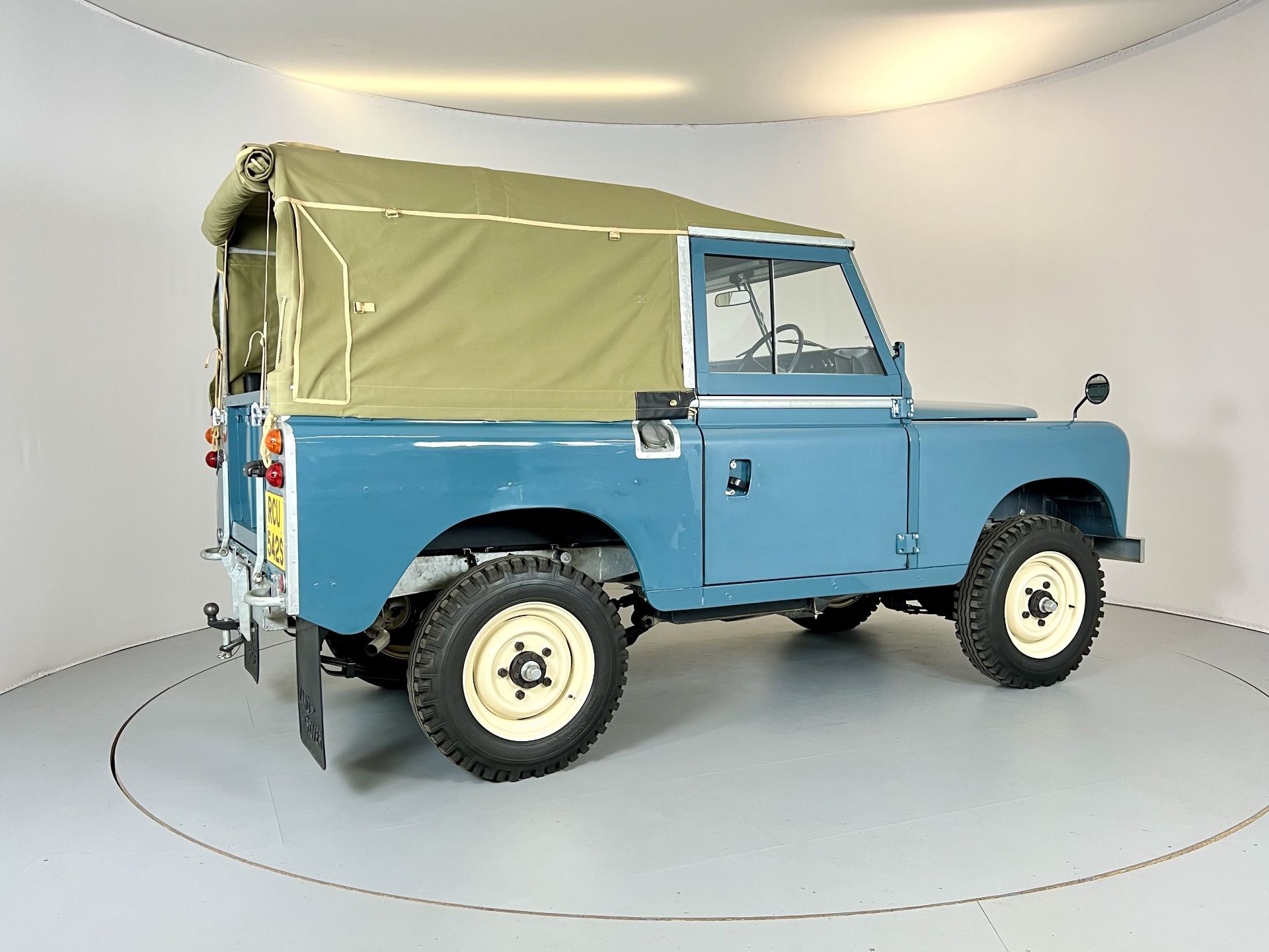 Land Rover Series 3 - Image 10 of 43