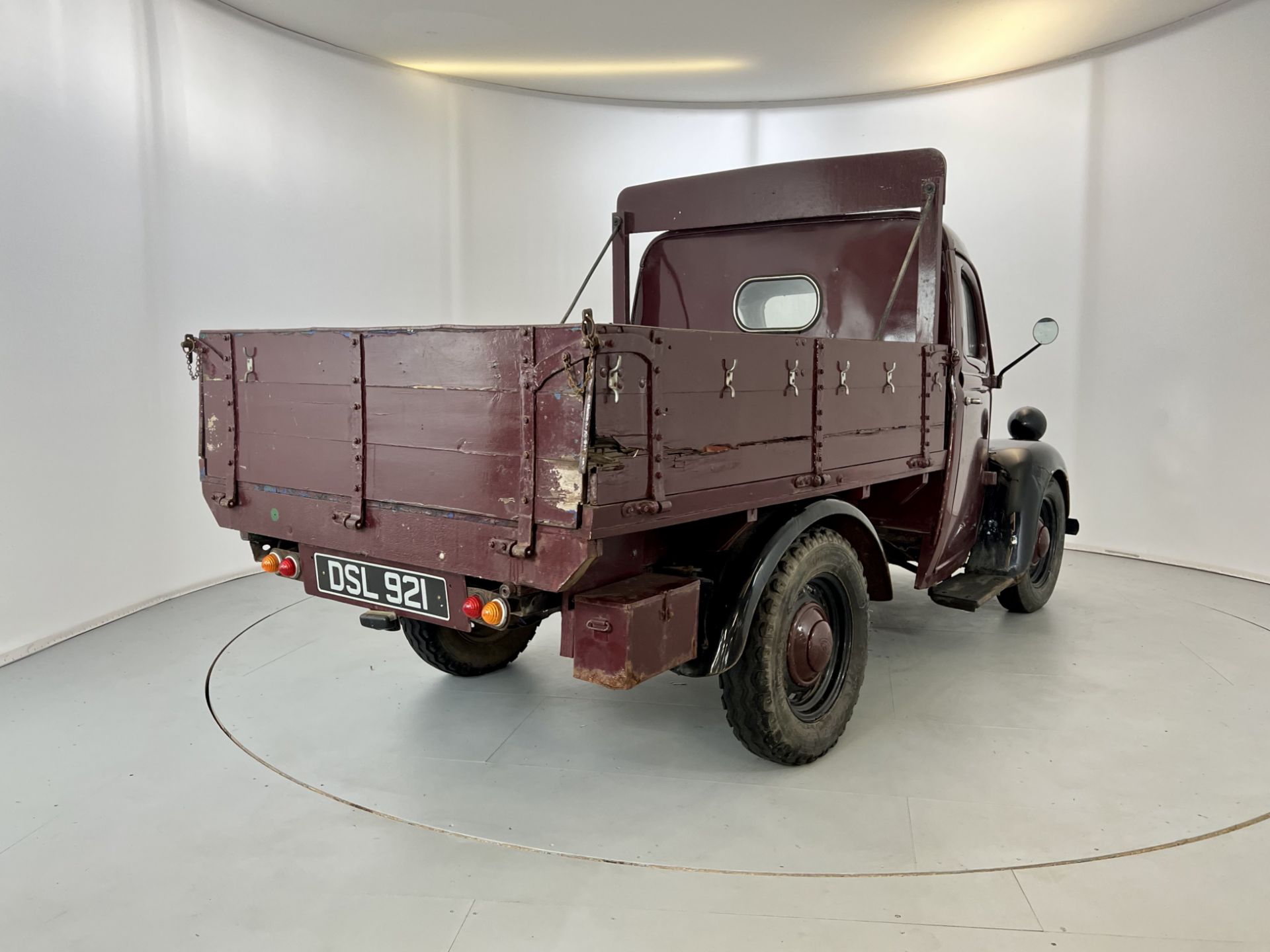 Ford Thames 10CWT Pick Up - Image 9 of 26