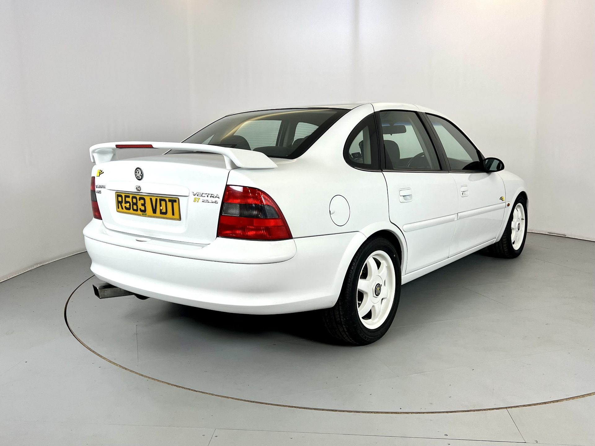 Vauxhall Vectra Supertouring - Image 9 of 36